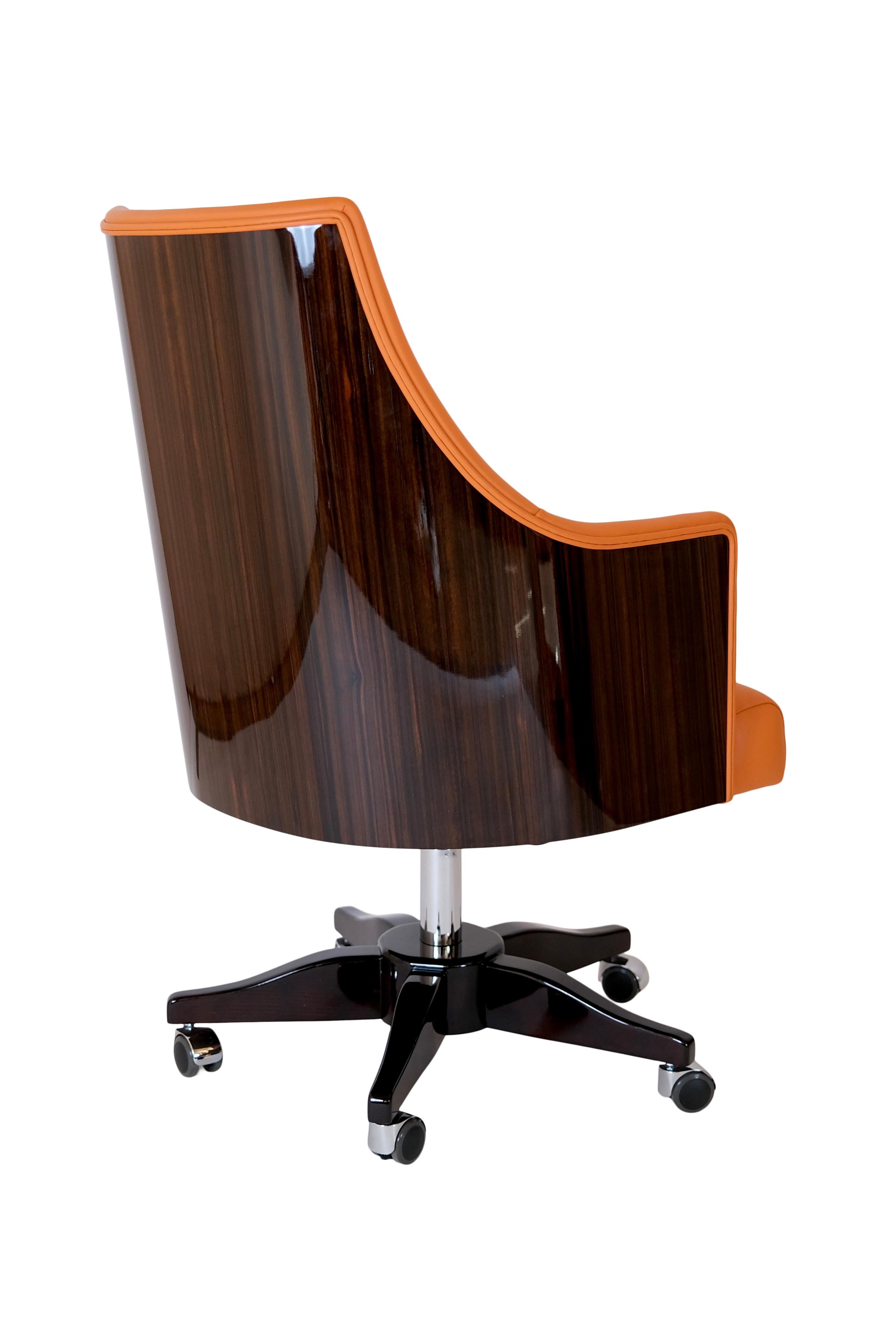 German Office Chair in Leather and Real Wood Veneer in the Style of French Art Deco For Sale
