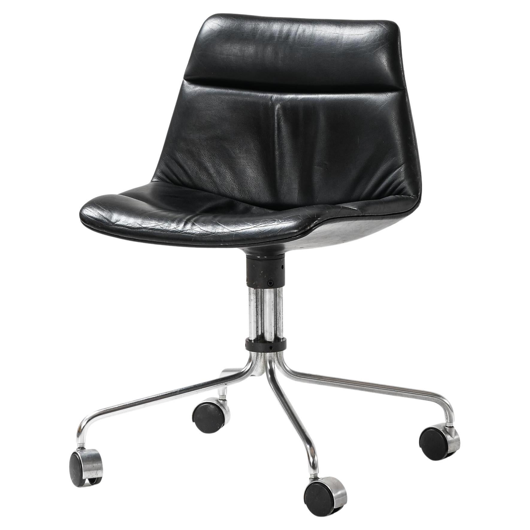 Chaise de bureau en cuir et acier par Jørgen Kastholm & Preben Fabricius, années 1960 en vente