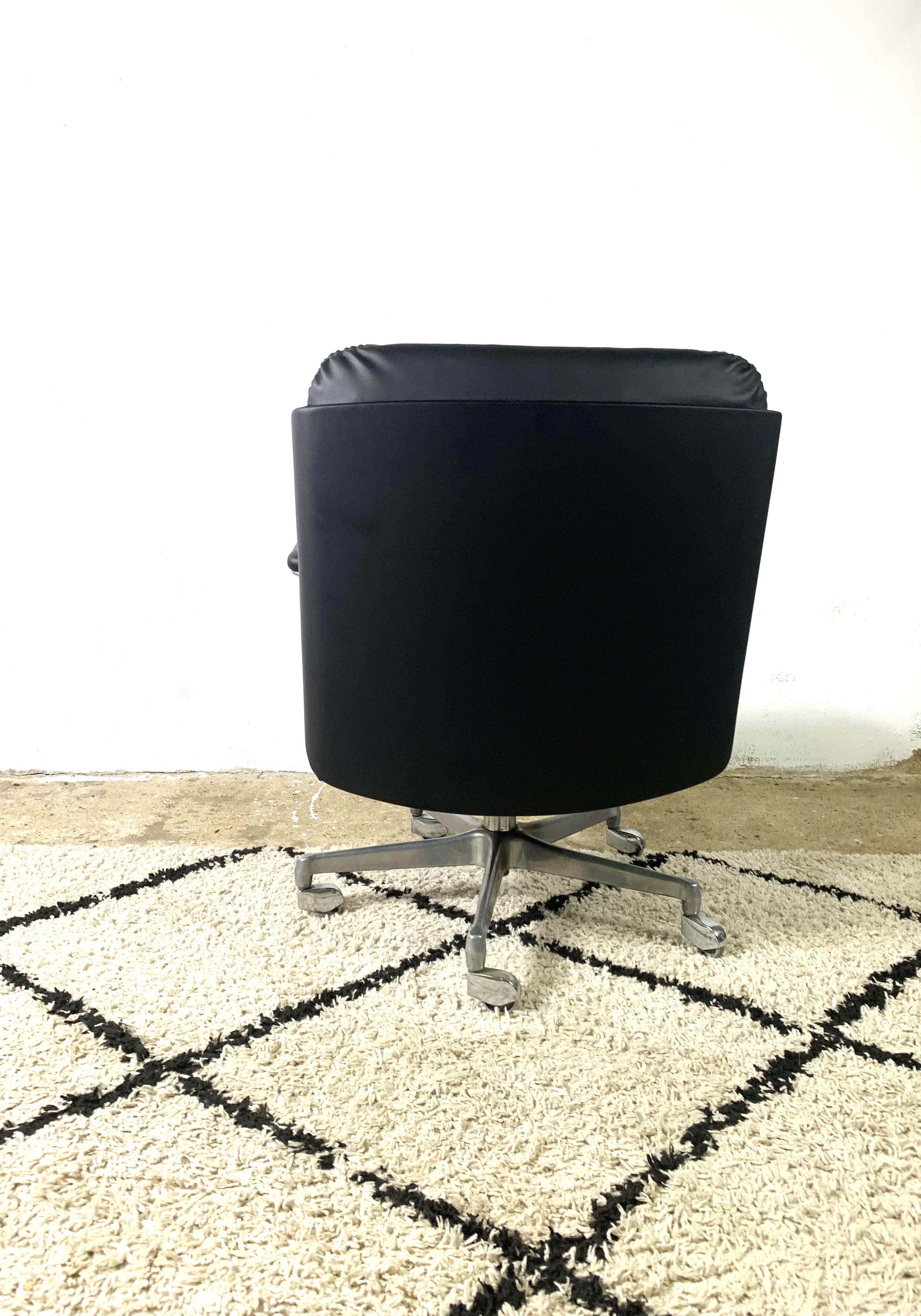 Silla de oficina en polipiel de Vaghi, Italia, años 60 en venta 1