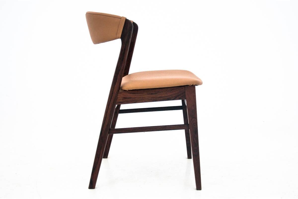 Cette élégante chaise de bureau danoise, Model/One par Kai Kristiansen, date des années 1960 et incarne le savoir-faire raffiné et la beauté fonctionnelle du design moderne du milieu du siècle dernier. Conçue avec l'attention particulière que