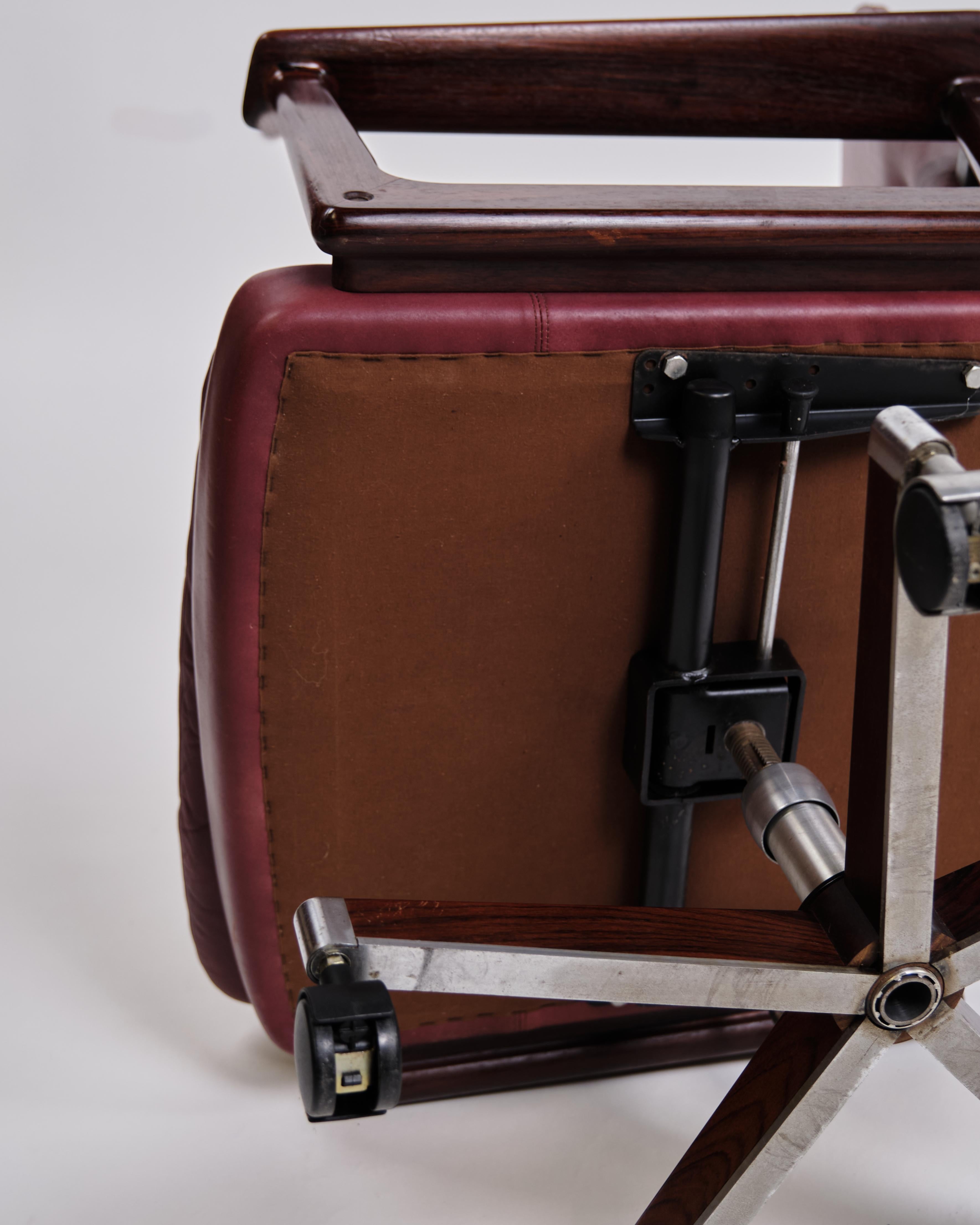 Office Chair Model 419 In Rosewood & Burgundy Leather By Arne Vodder For Sibast For Sale 2