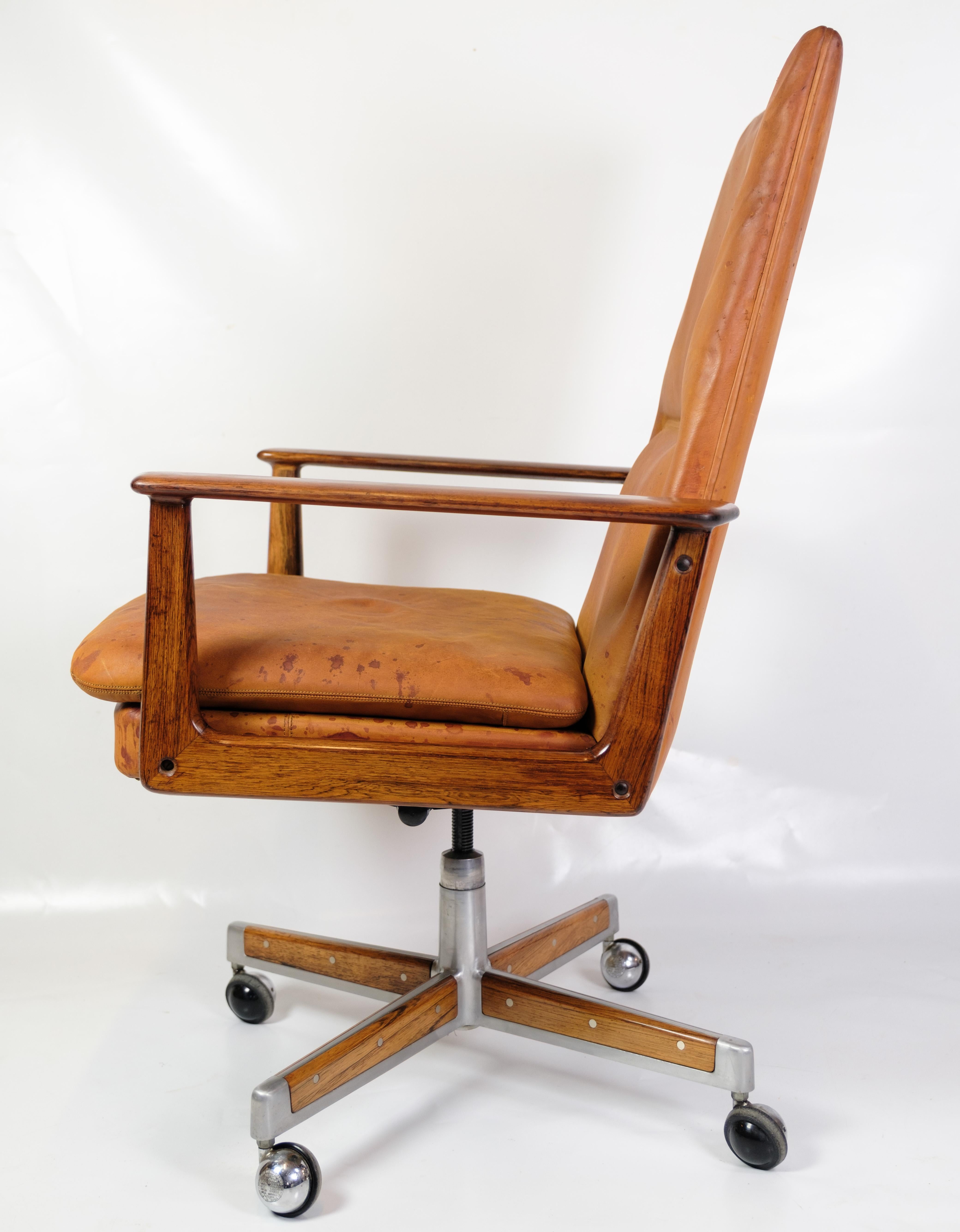 Sedia da ufficio Model 419 in palissandro e pelle cognac di Arne Vodder in vendita 3