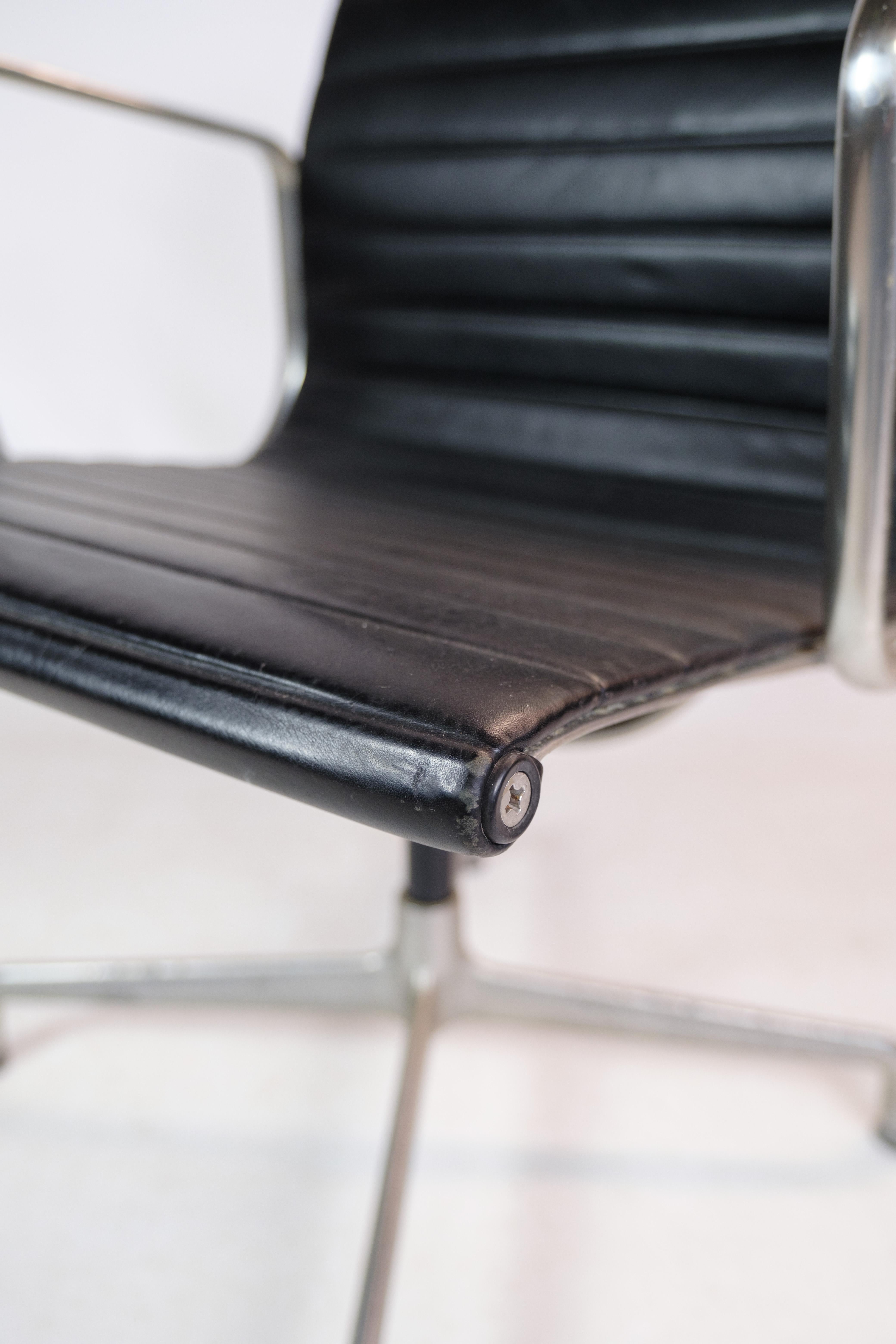 Office Chair, Model Ea-108, Charles Eames In Good Condition In Lejre, DK