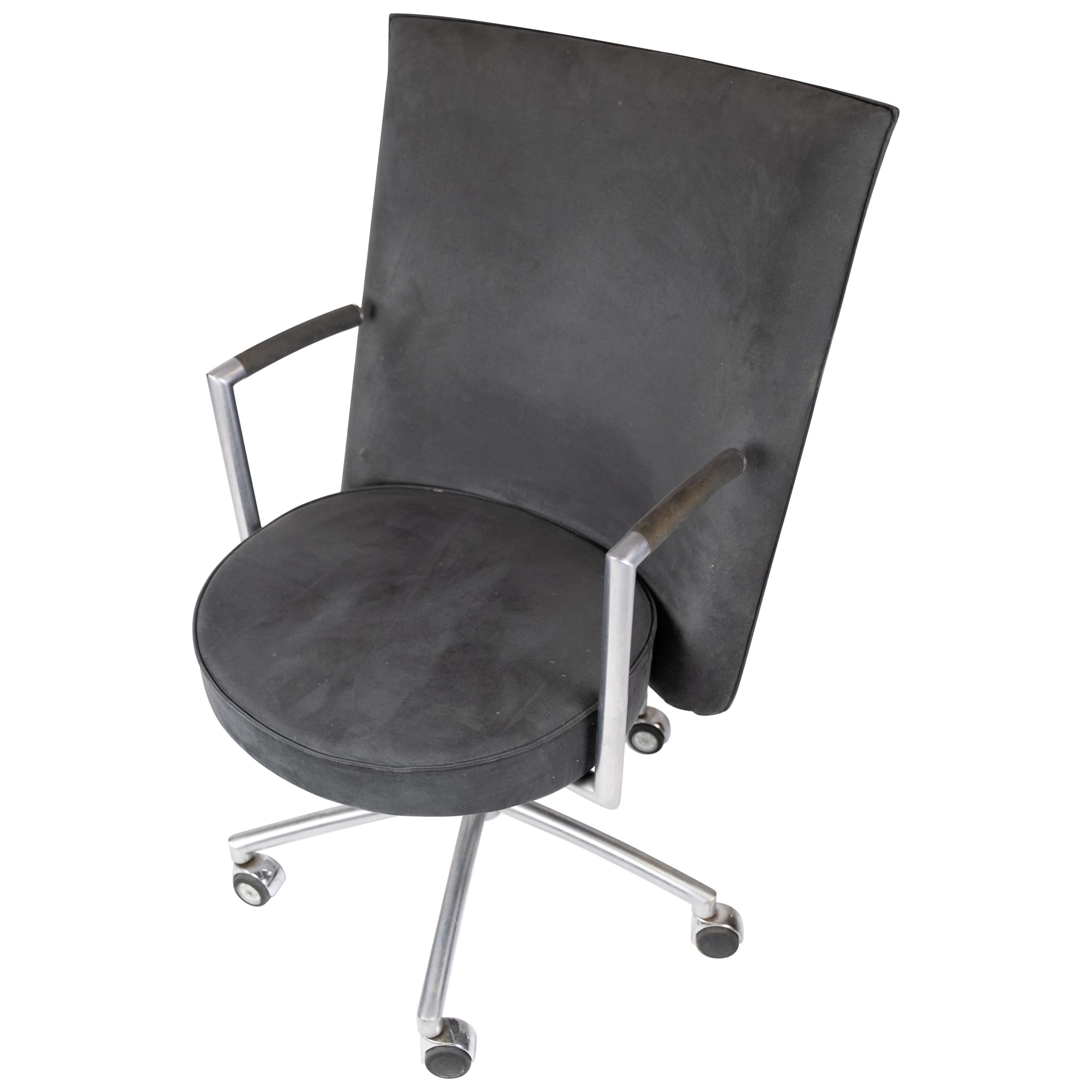 Chaise de bureau, modèle EJ70, tapissée de tissu gris foncé de Johannes Foersom