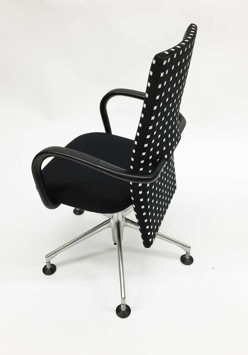 Allemand Chaise de bureau Vitra, chaise pivotante, modèle AC1, conçue par Antonio Citterio en vente