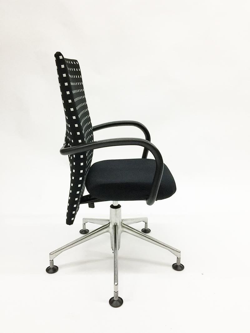 20ième siècle Chaise de bureau Vitra, chaise pivotante, modèle AC1, conçue par Antonio Citterio en vente