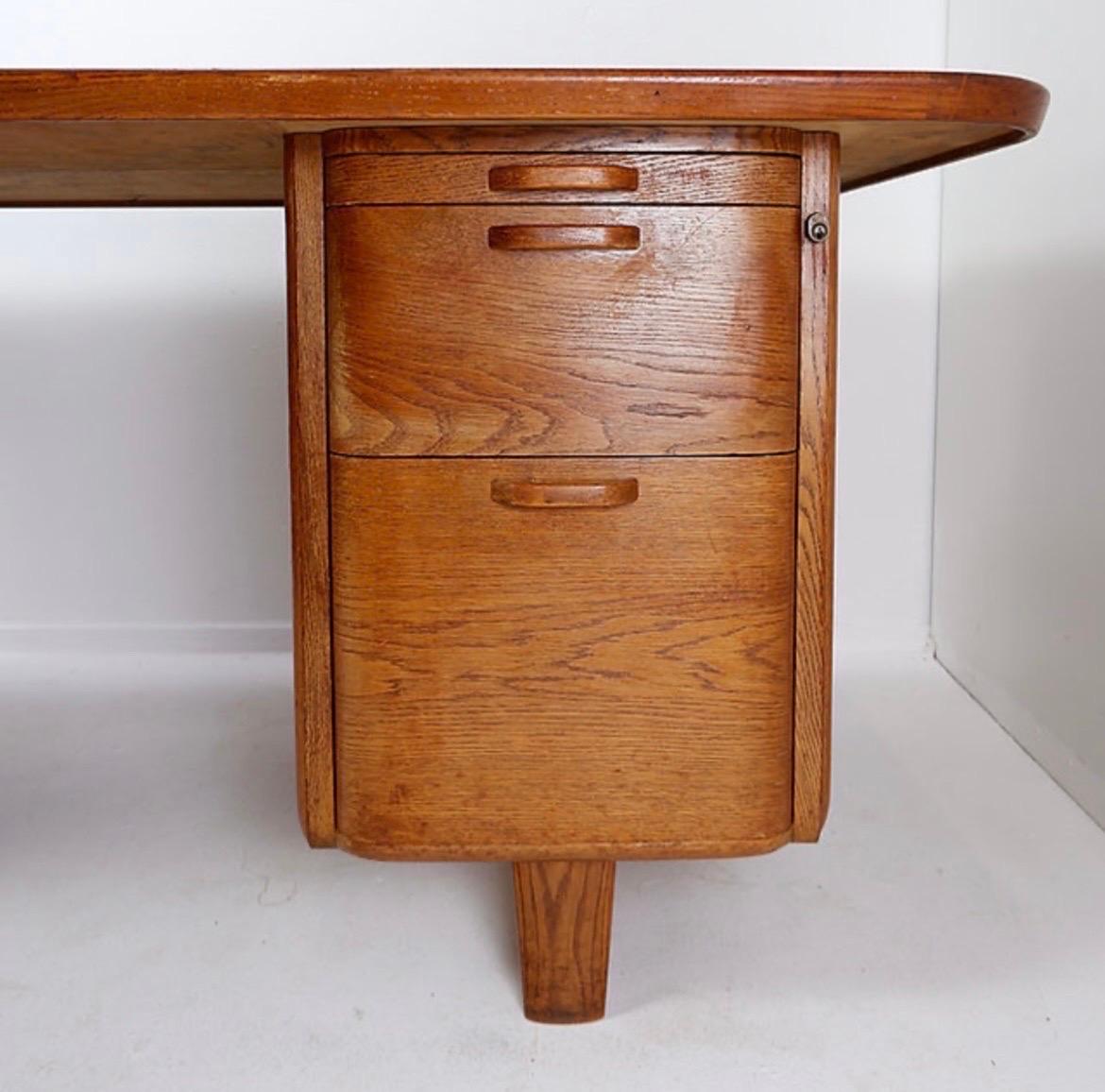 Swiss Office desk by Gunnar Ericsson for Facit AB Buromöbel Zurich - 1950s For Sale