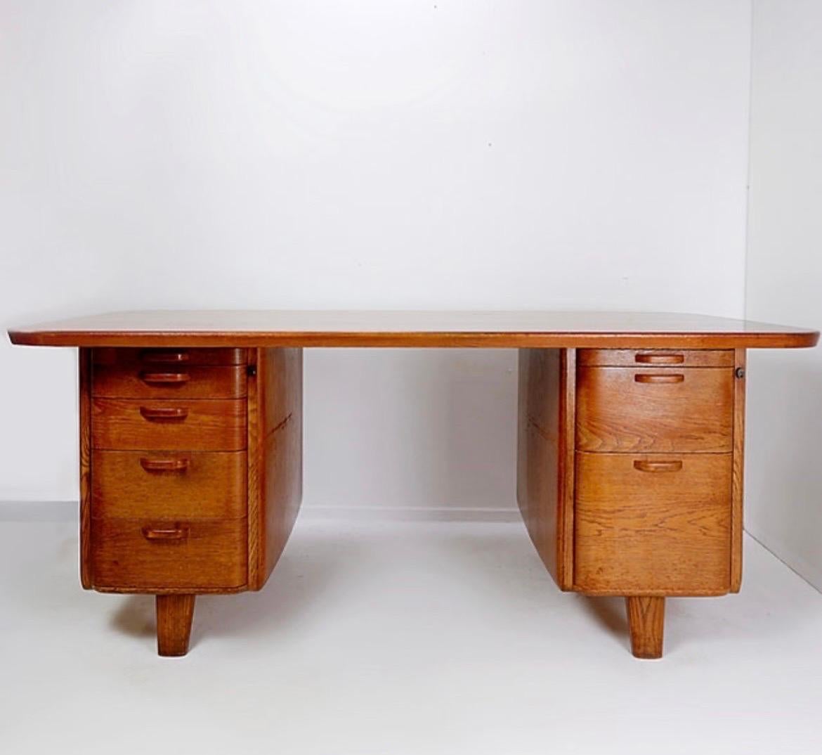 Office desk by Gunnar Ericsson for Facit AB Buromöbel Zurich - 1950s For Sale 2