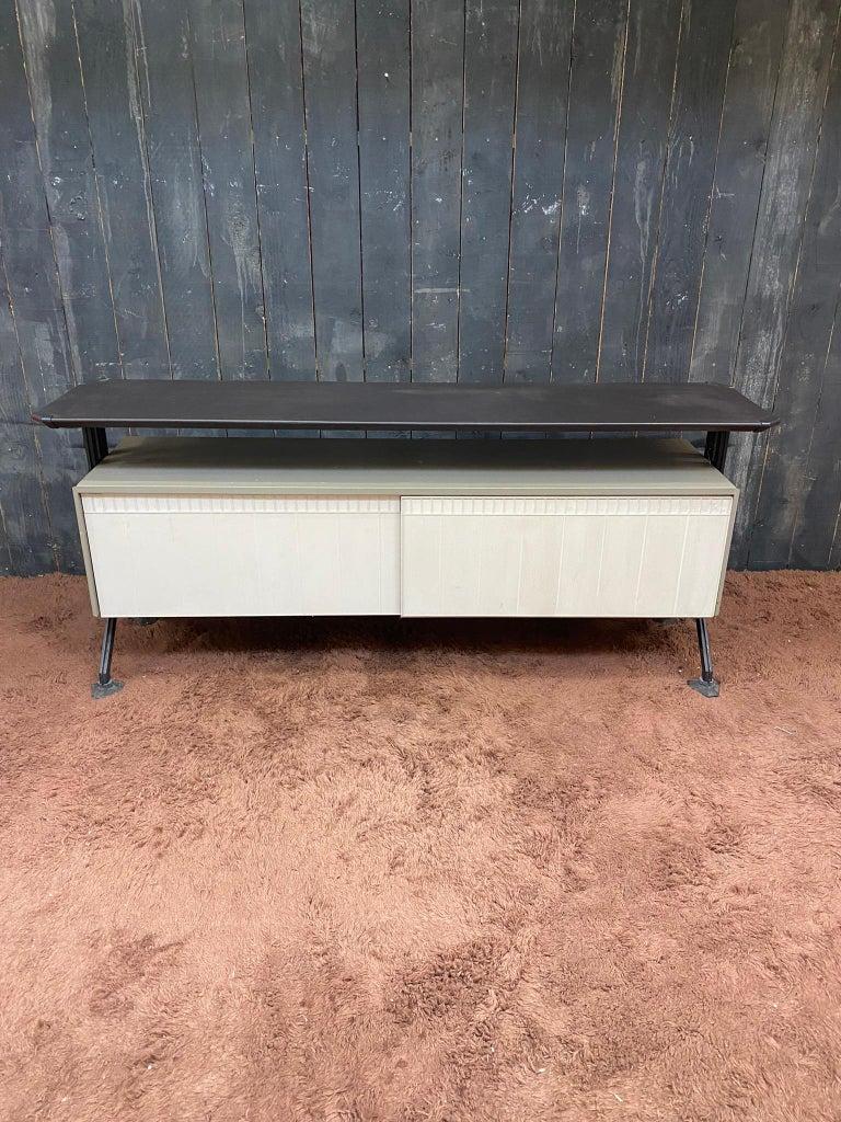 Office Furniture by Bbpr for Olivetti Synthesis, circa 1960 In Good Condition For Sale In Mouscron, WHT