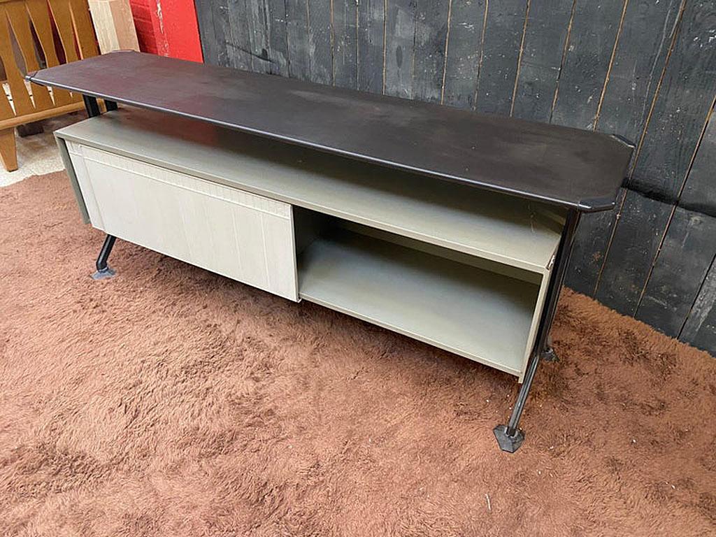 Metal Office Furniture by Bbpr for Olivetti Synthesis, circa 1960 For Sale