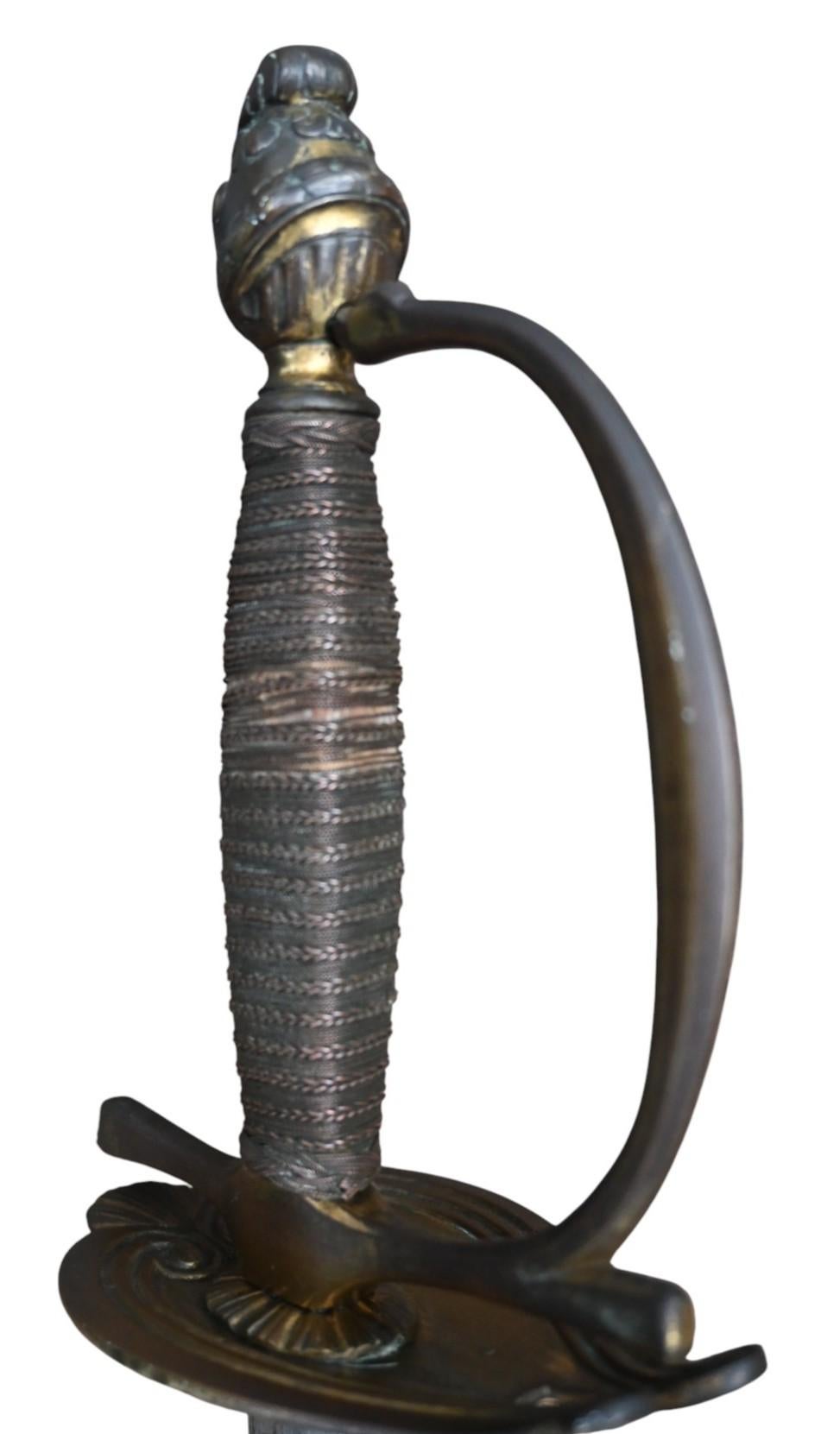 Laiton Épée d'officier - France ou Pays-Bas autrichiens - Circa 1770-1790 en vente