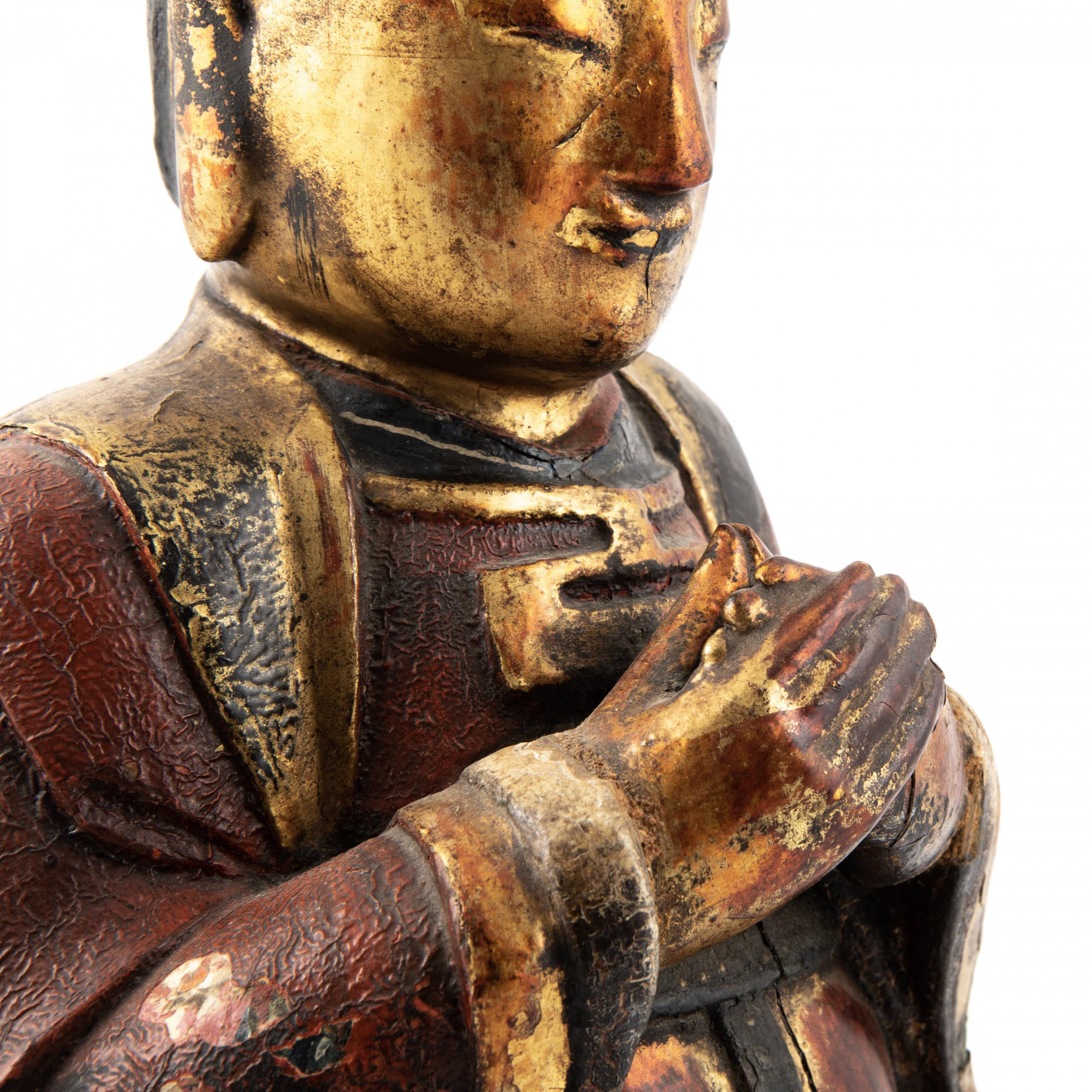 Late 18th Century Chinese  Wooden Seated Official Figure In Fair Condition In Kastrup, DK