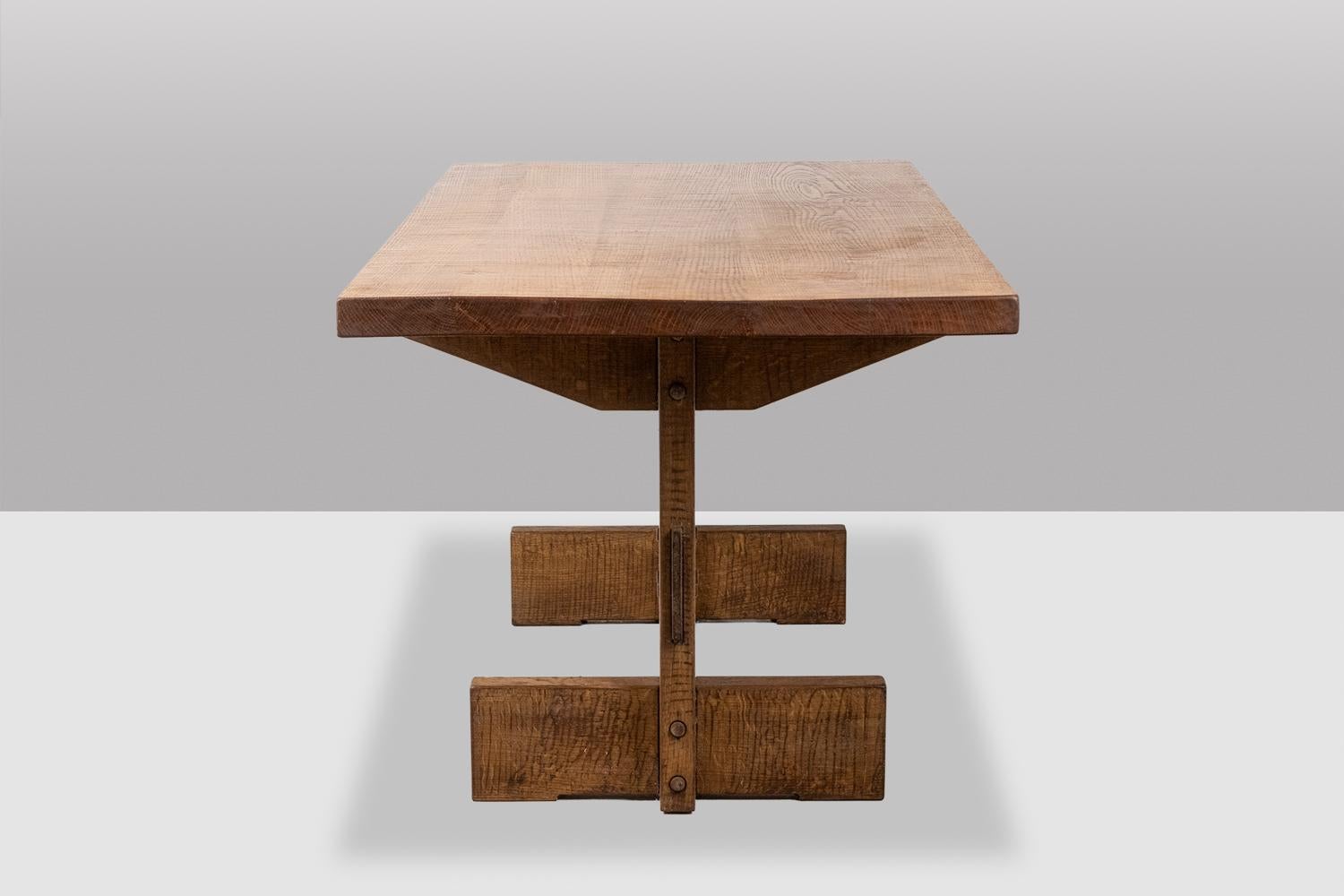 Sculpté à la main Officina Rivadossi, table et 4 chaises de style brutaliste. Italie, vers 1970 en vente