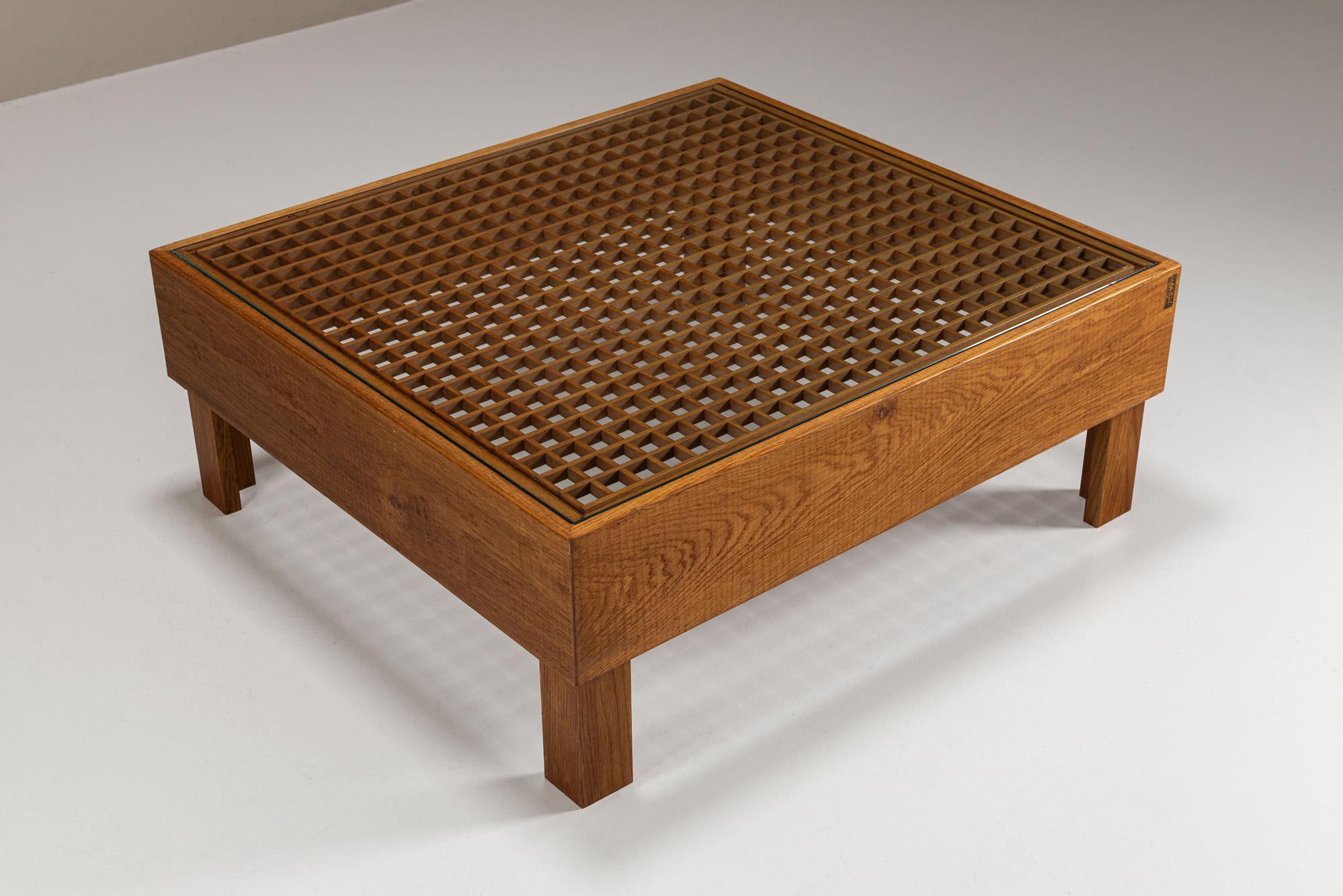 Mesa de centro Officina Rivadossi de roble de Eslavonia, Italia Años 80 Brutalista en venta