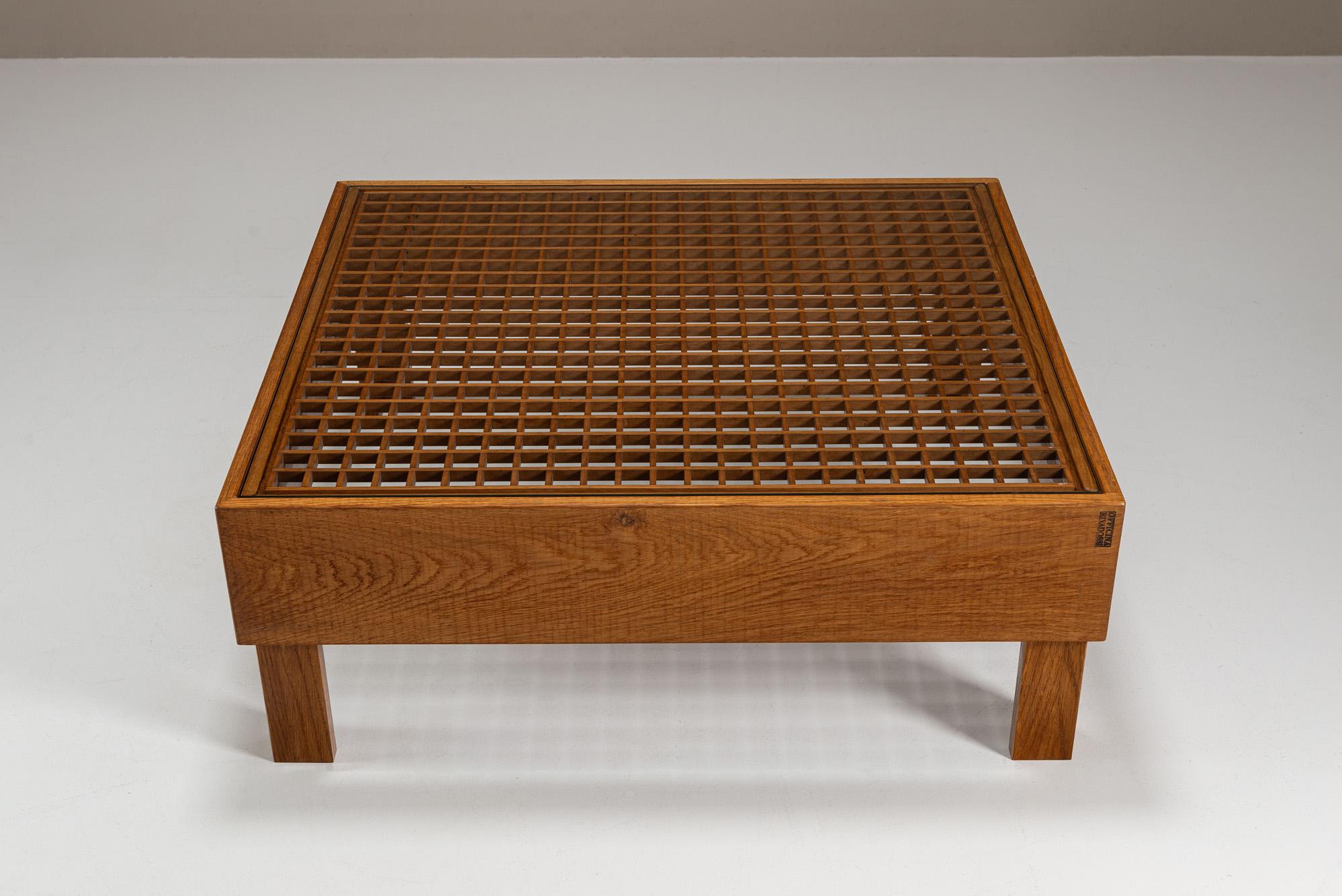 Mesa de centro Officina Rivadossi de roble de Eslavonia, Italia Años 80 en venta 1