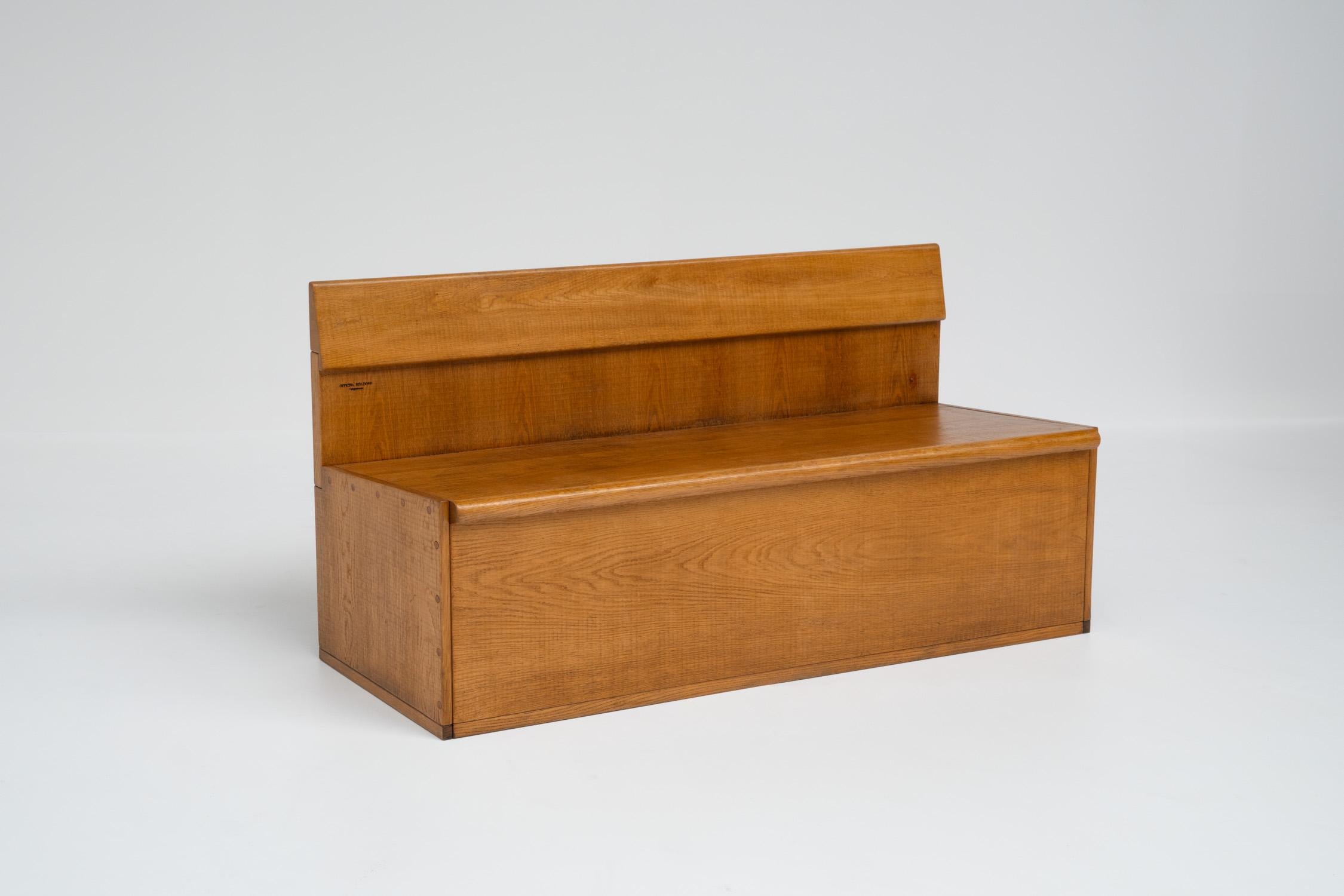 Late 20th Century Officina Rivadossi Oak Bench, Italy 1970s For Sale