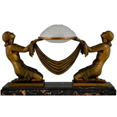 Offrande Art Deco Table Lamp with Kneeling Nudes Fayral & Daum Nancy, Le Faguays