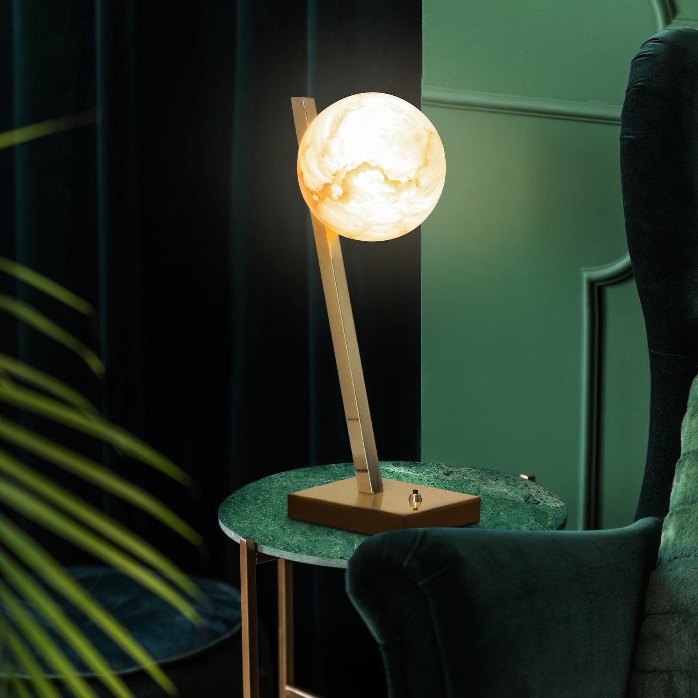 XXIe siècle et contemporain Lampe de bureau en laiton décalé et albâtre en vente