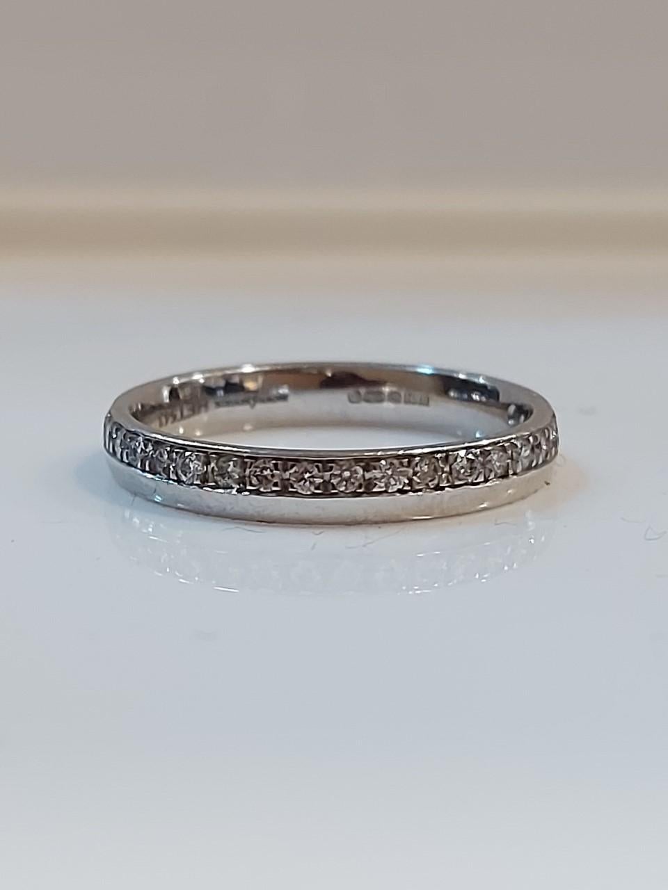 Offset Diamond Band Ring 18ct In New Condition In Preston, GB