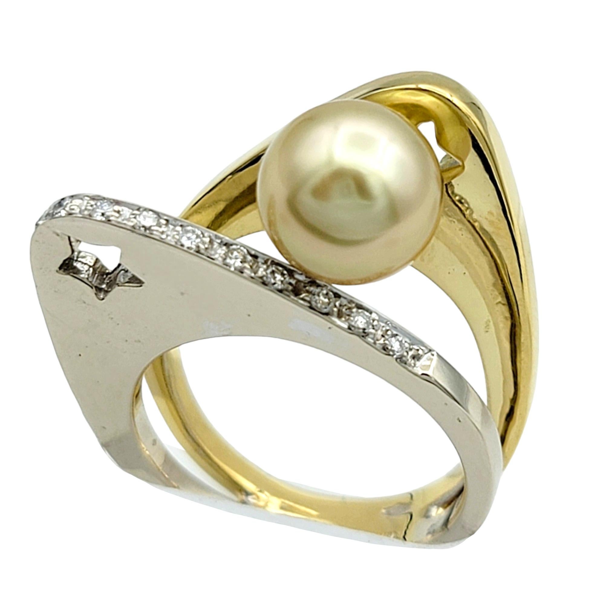 Contemporary Offset Pearl and Pavé Diamond Geometric Star Cutout Ring in Two-Toned 18K Gold For Sale