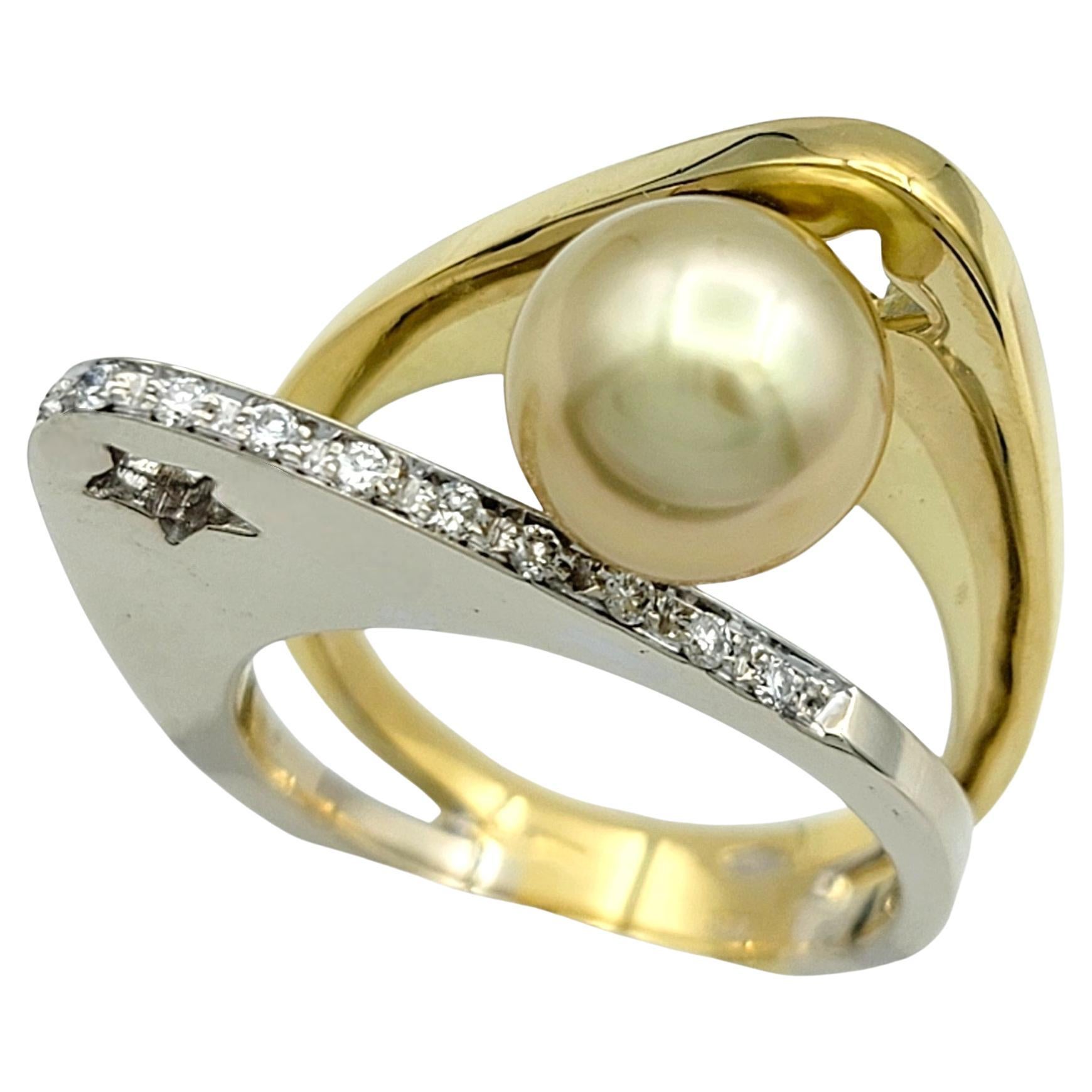 Offset Pearl and Pavé Diamond Geometric Star Cutout Ring in Two-Toned 18K Gold