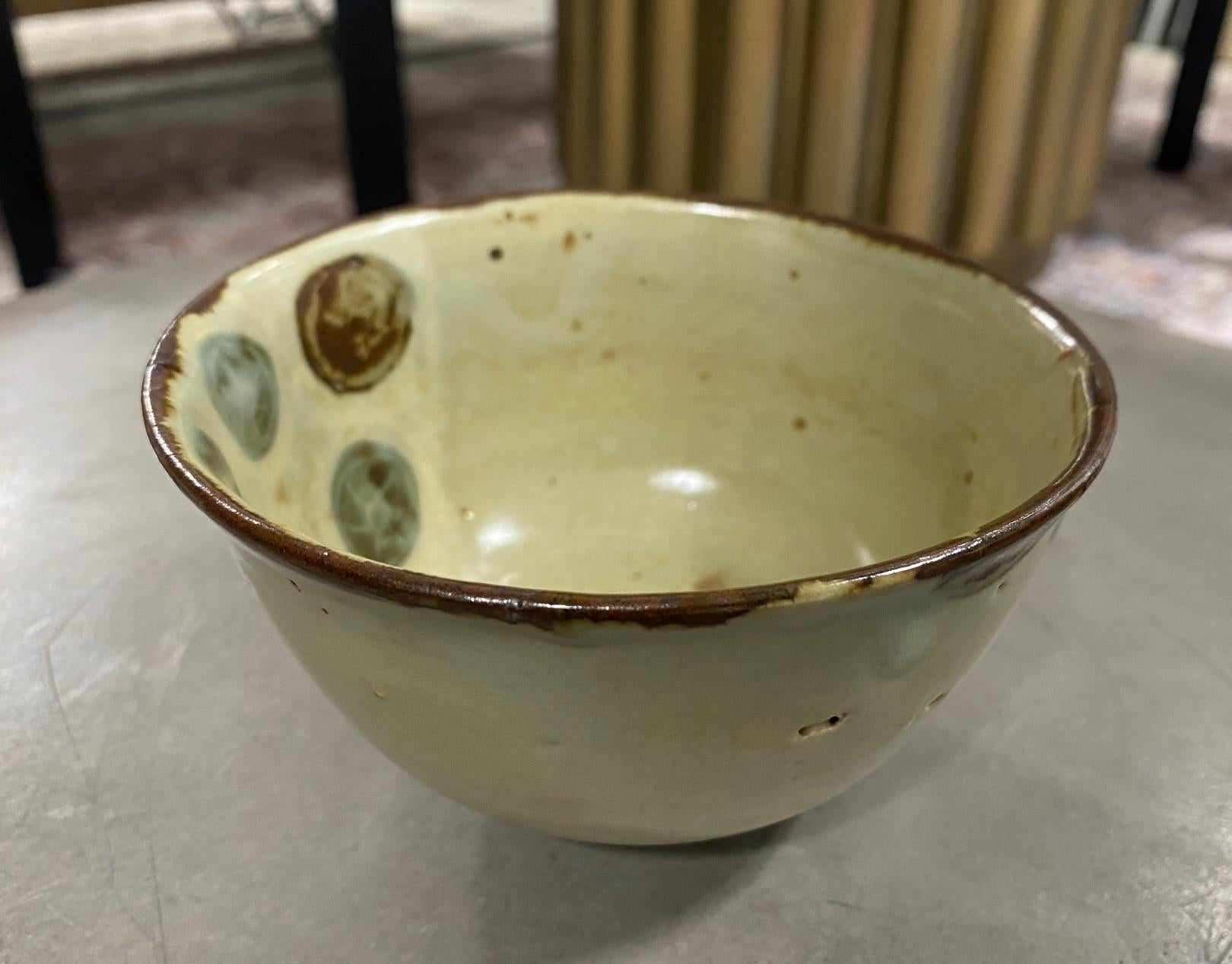 Ogata Kenzan, signierte japanische Teeschale aus Keramik aus der asiatischen Edo-Periode, Chawan (Töpferwaren) im Angebot