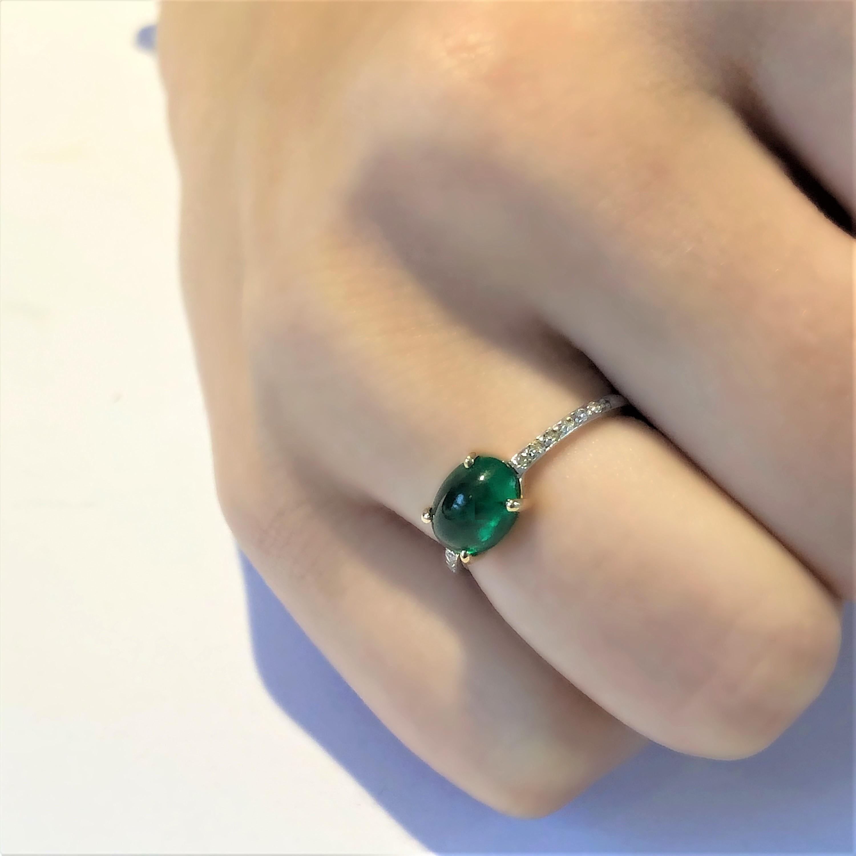 OGI Cabochon Emerald and Diamond Gold Cocktail Ring In New Condition In New York, NY