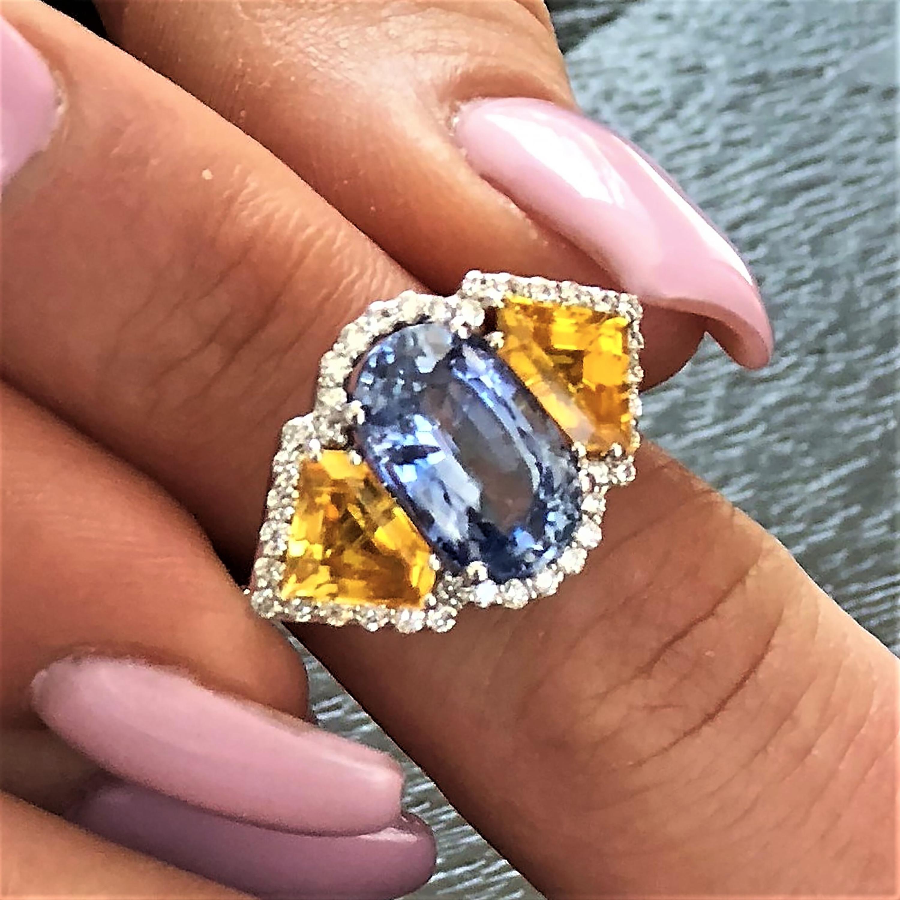 Women's Ceylon Blue and Yellow Sapphire Diamond Gold Cocktail Ring Weighing 8.26 Carat