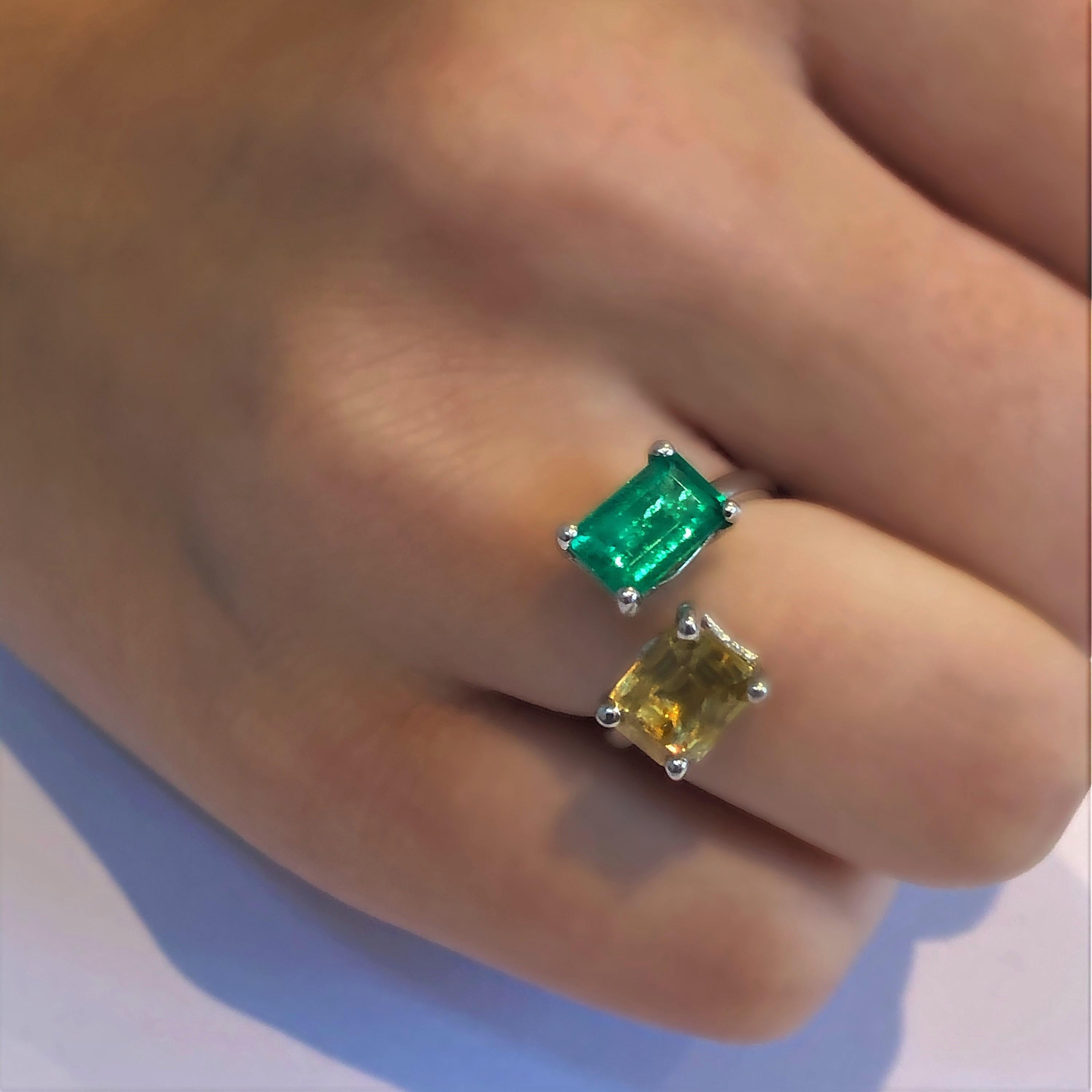 EC Emerald and Yellow Sapphire Open Shank Cocktail Ring Weighing 4.11 Carat 2