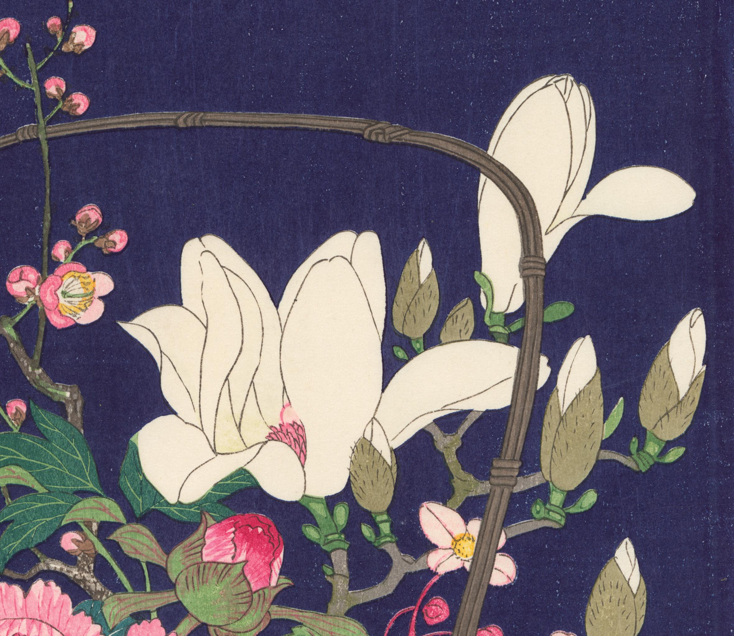 Arrangement de paniers de fleurs sur fond indigo (première édition) - Noir Still-Life Print par Ohara Koson