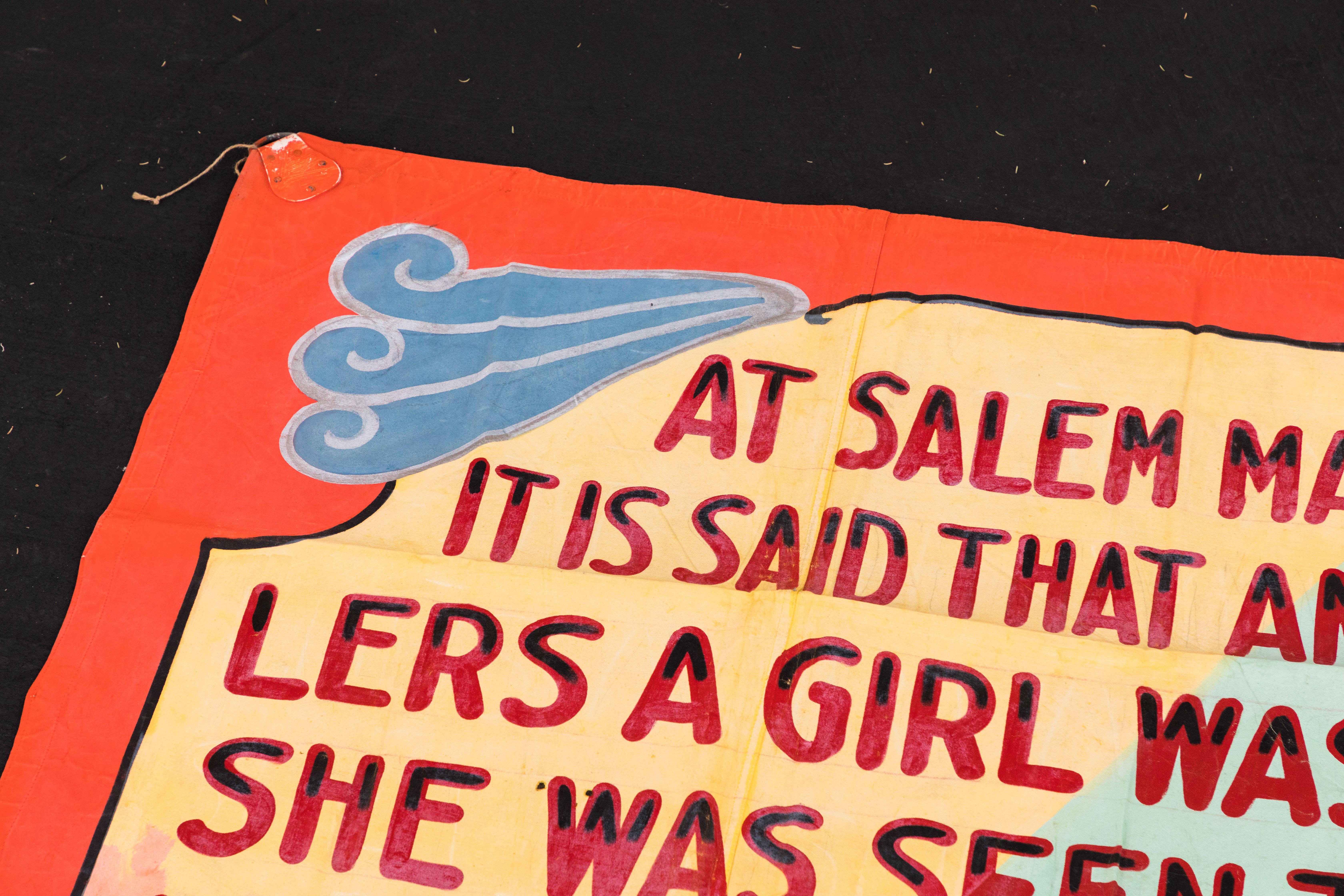 O''Henry Fred Johnson Salem Witch Trials Sideshow Spinnenmädchen Banner (Mitte des 20. Jahrhunderts) im Angebot