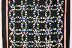 Ohio Amish Double Wedding Ring Quilt