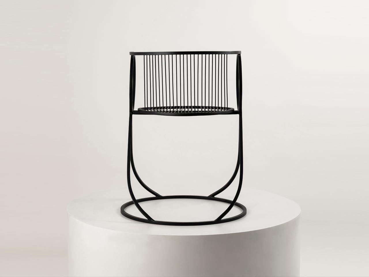 Stuhl Ohio von Studio Namit Khanna im Zustand „Neu“ im Angebot in Moradabad, Uttar Pradesh