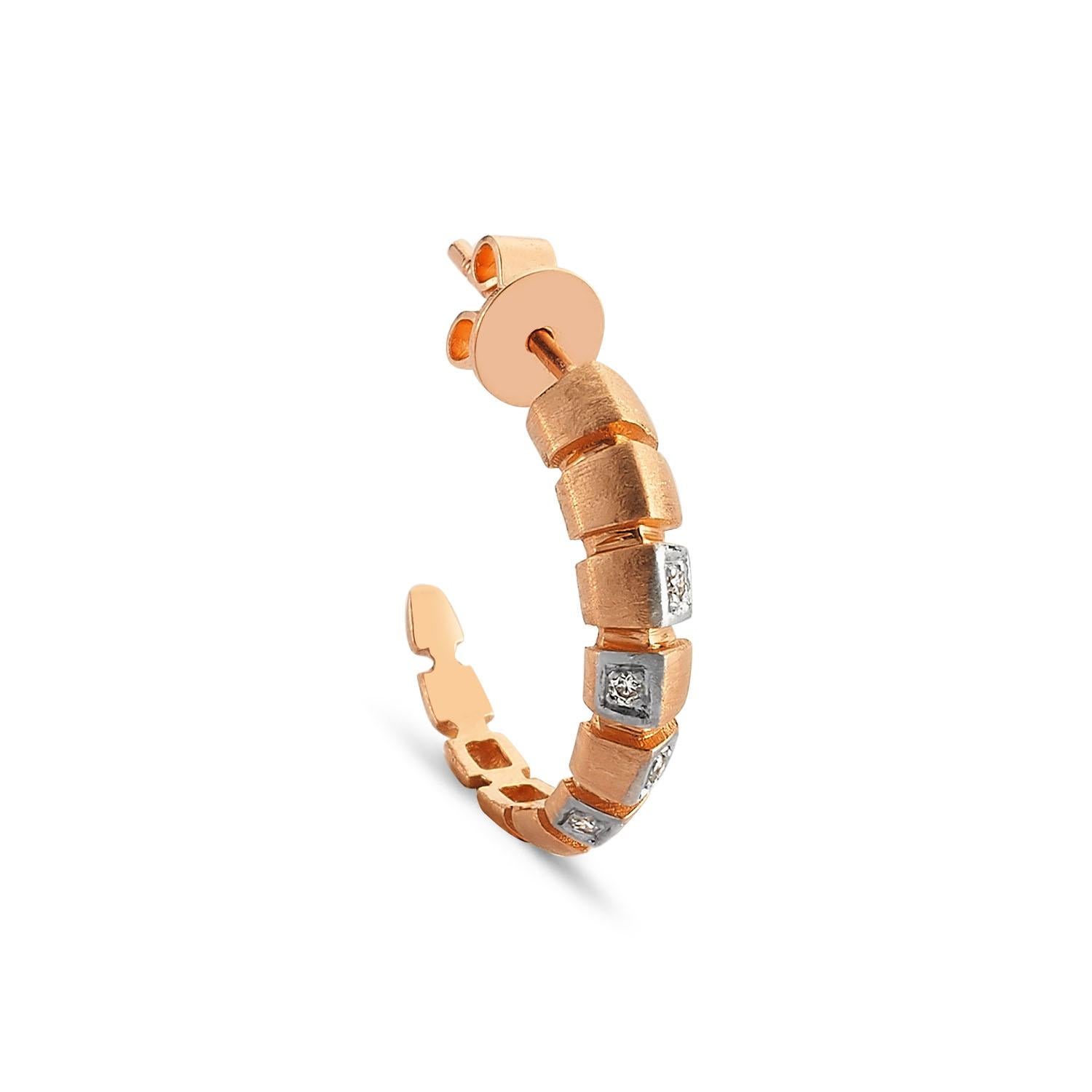Modern Ohopa Hoop Earrings in 14k Rose Gold with White Diamond by Selda Jewellery For Sale