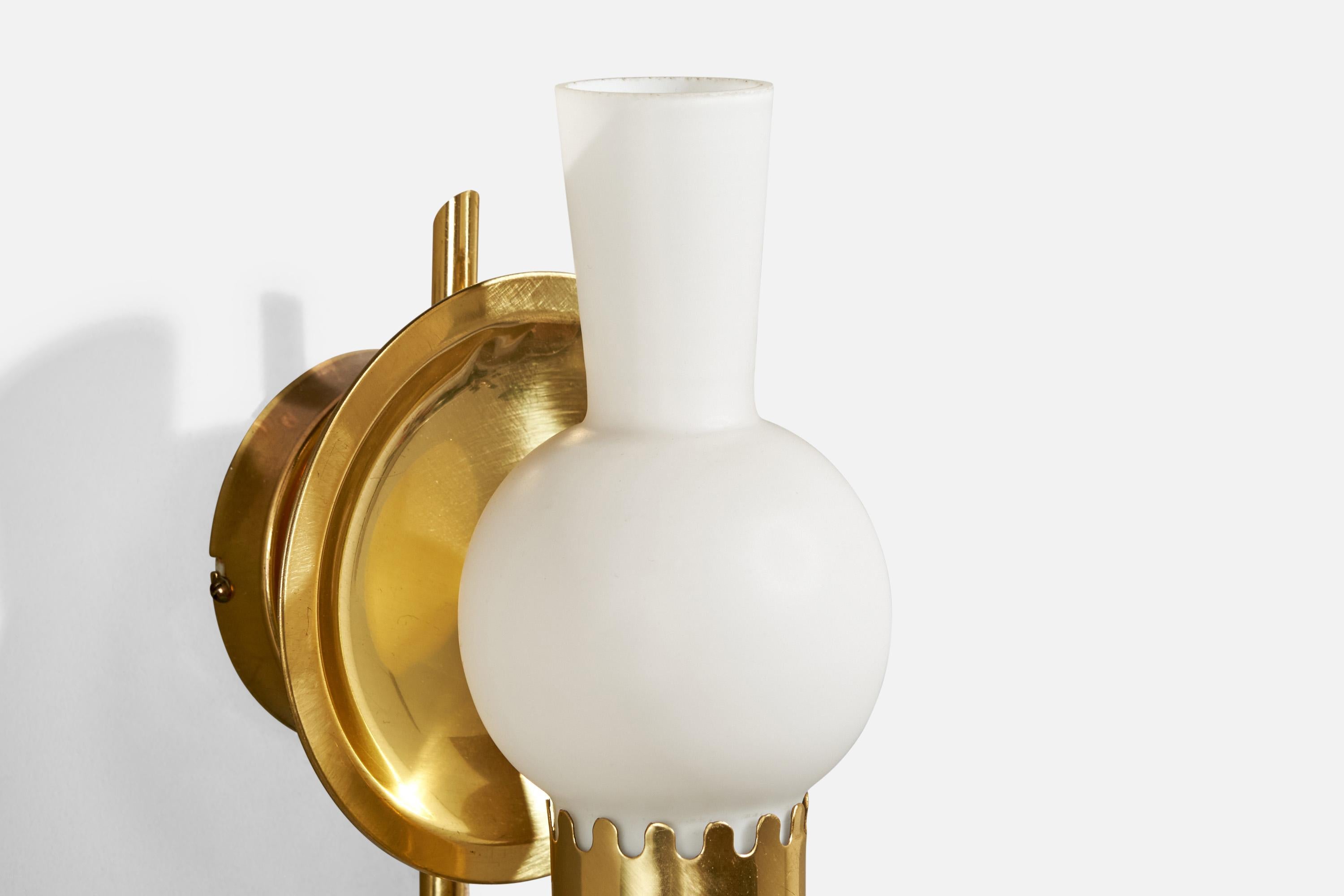 ÖIA, Wall Light, Brass, Glass, Sweden, 1970s For Sale 1