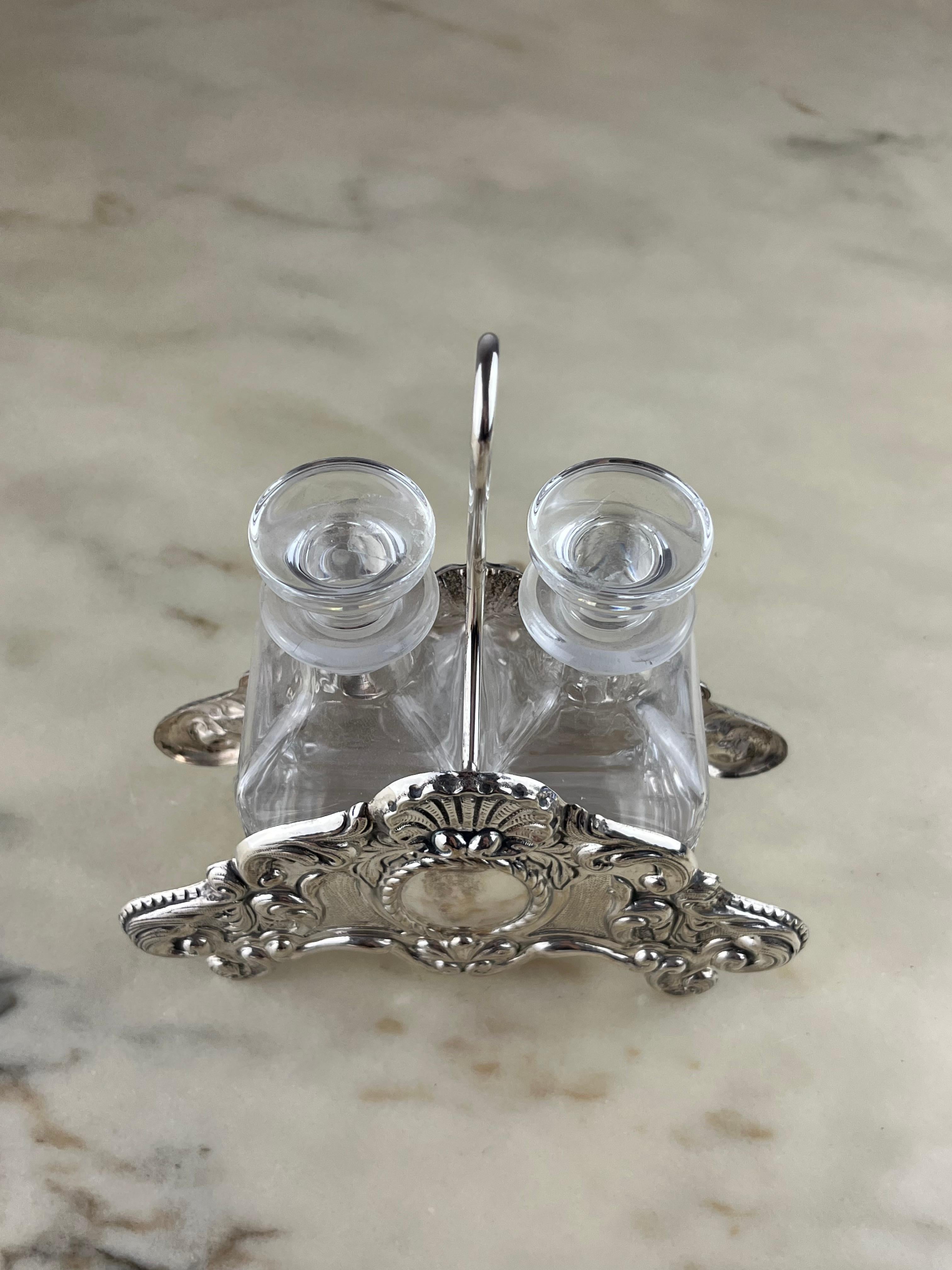 Oil and Vinegar Set in 800 Silver and Crystal, Italy, 1990 For Sale 3