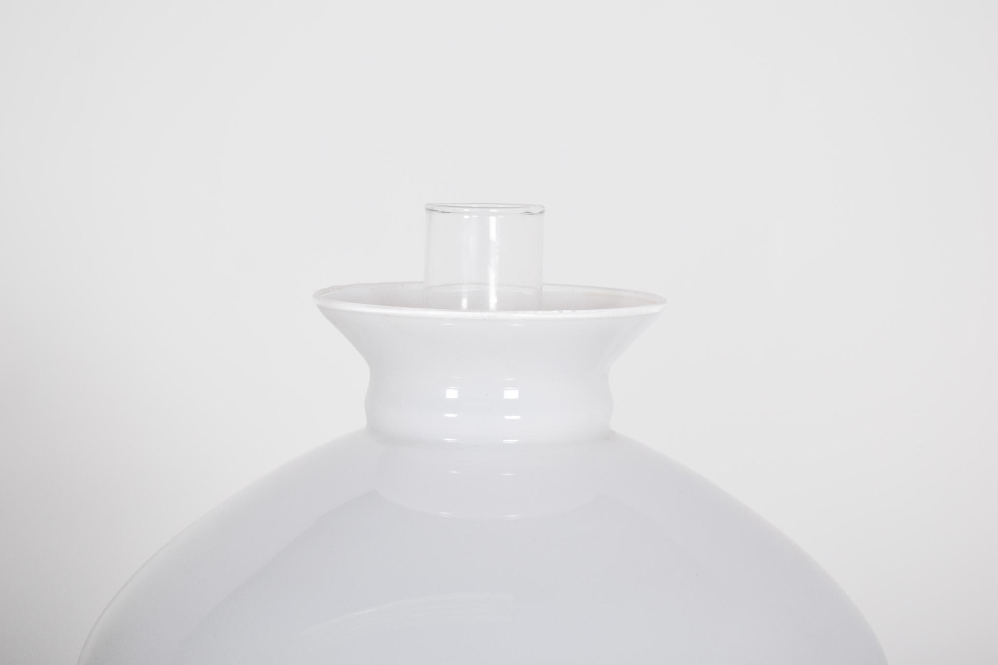 Portugais Lampe de table en métal chromé en vente