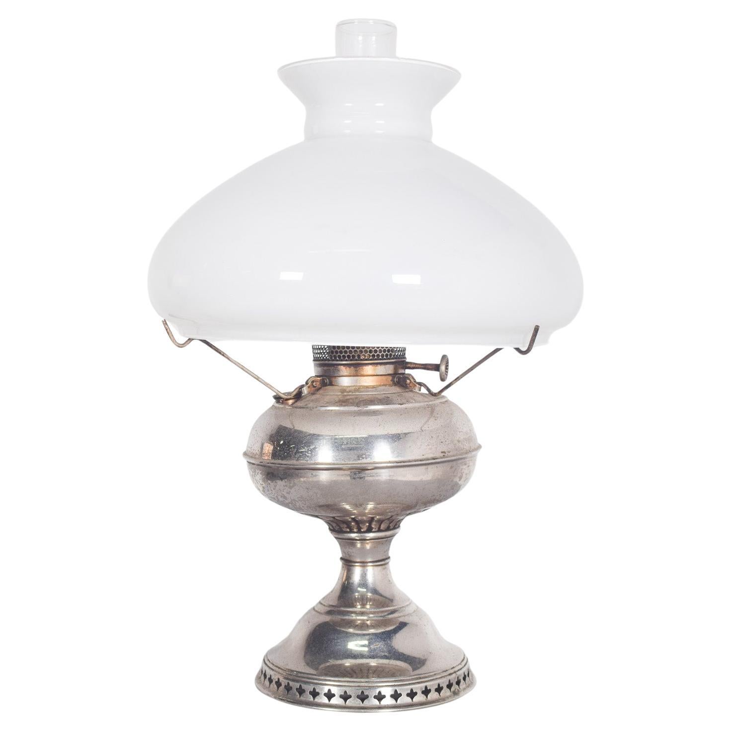 Oil-fired Table Lamp in Chromed Metal