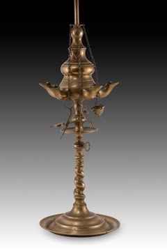 Oil lamp. Bronze. 18th century.
