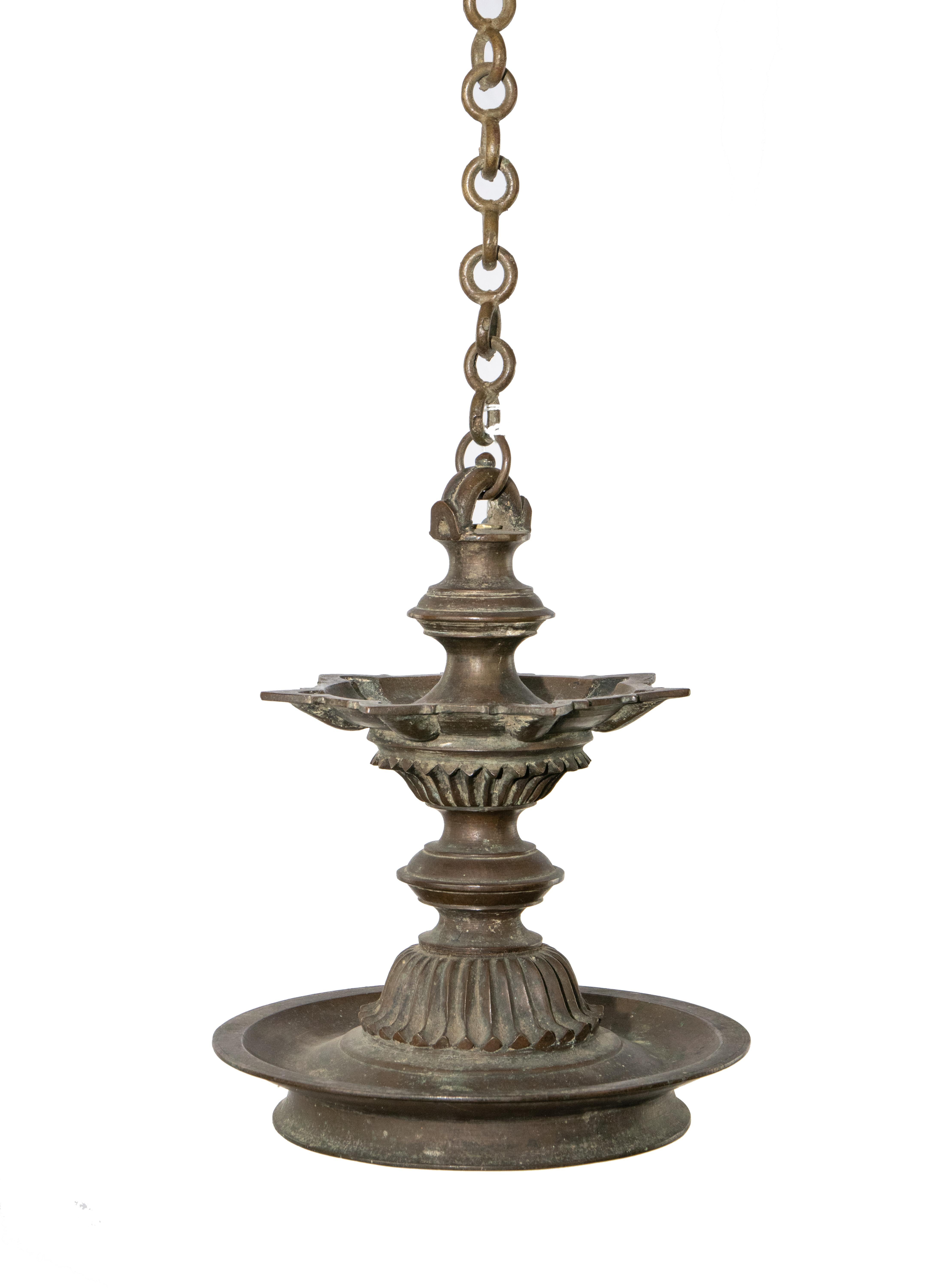 Moderne Lampe à l'huile en bronze de Aceh, North Sumatra en vente