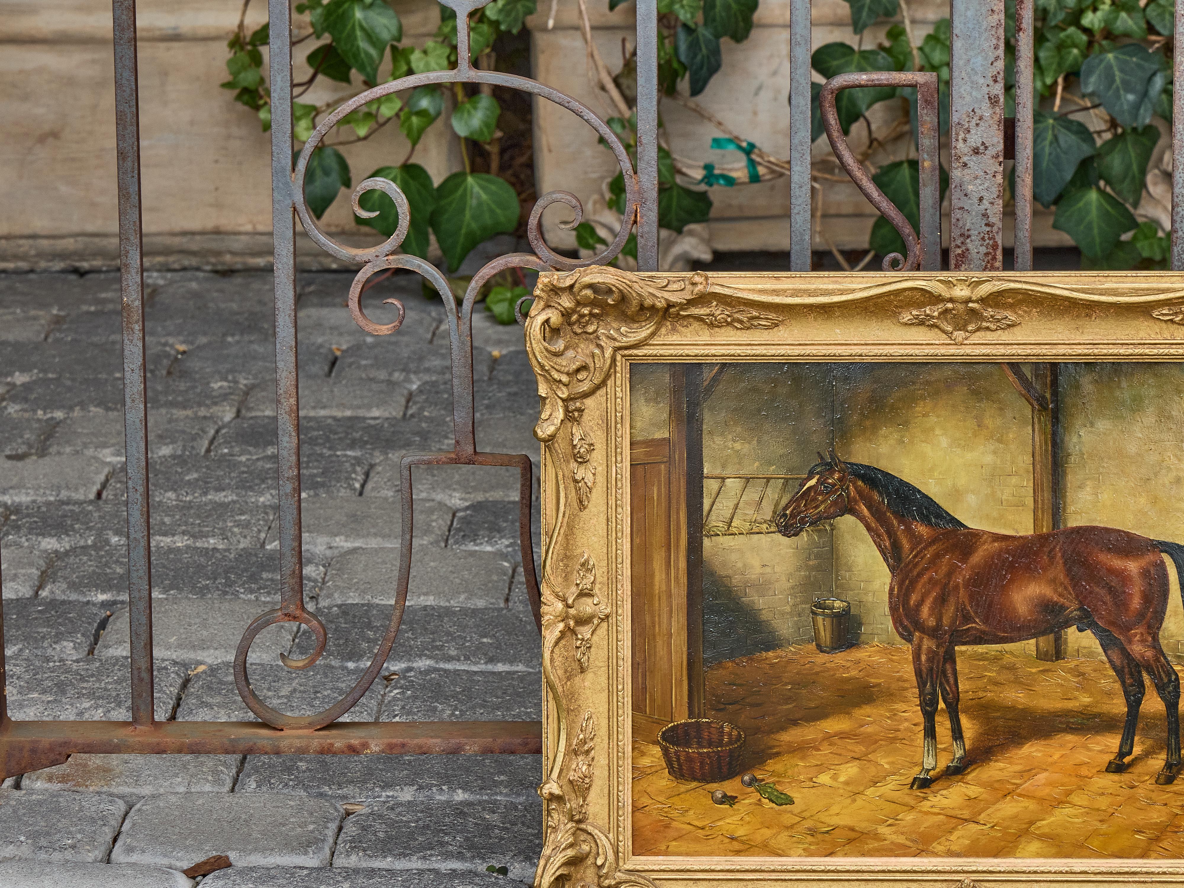 20ième siècle Peinture à l'huile sur panneau représentant un cheval dans une écurie par Louis Nadler, début du 20e siècle en vente