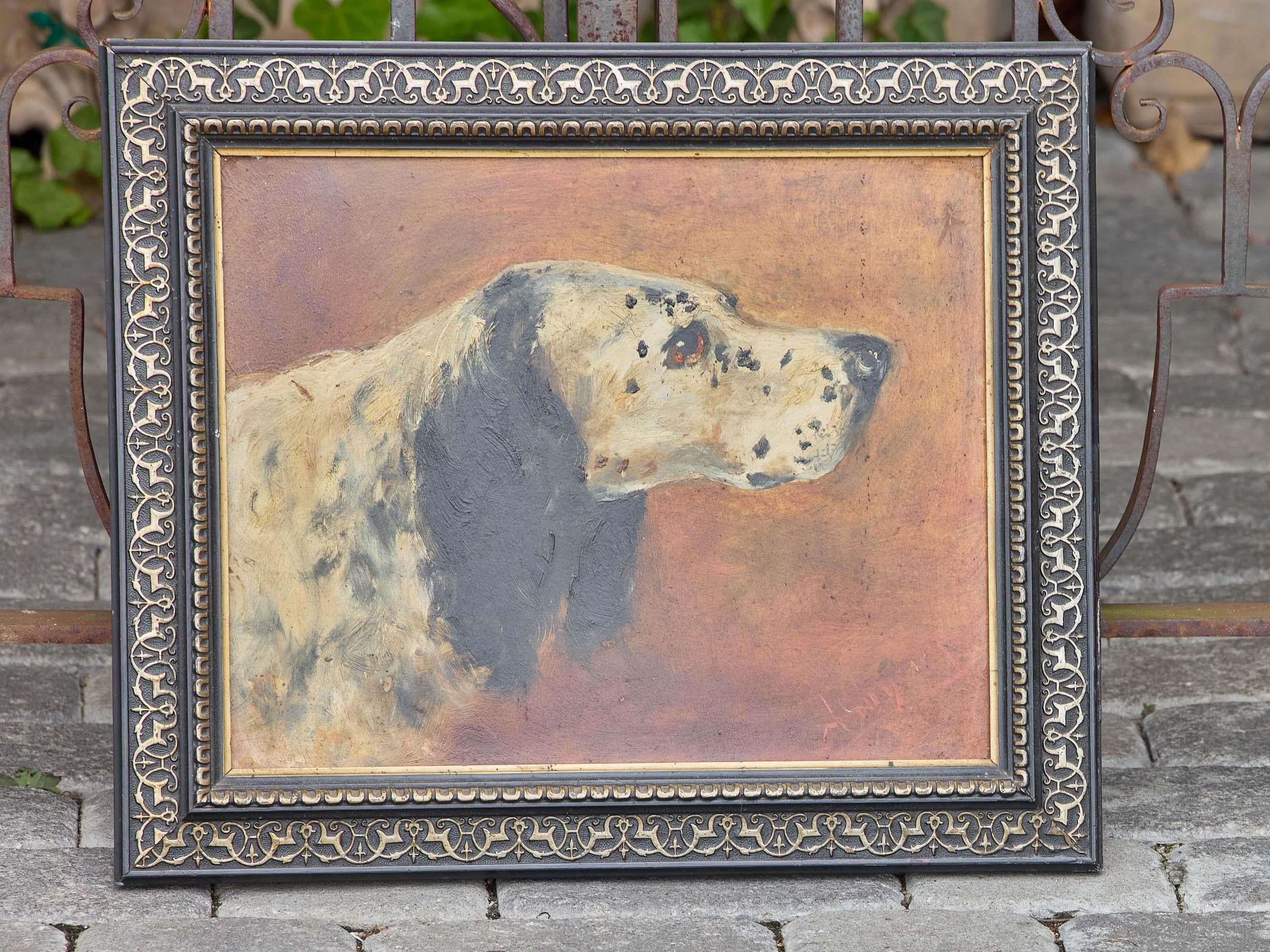 Sculpté Huile sur carton Portrait d'un setter anglais dans un cadre sculpté, vers 1920 en vente