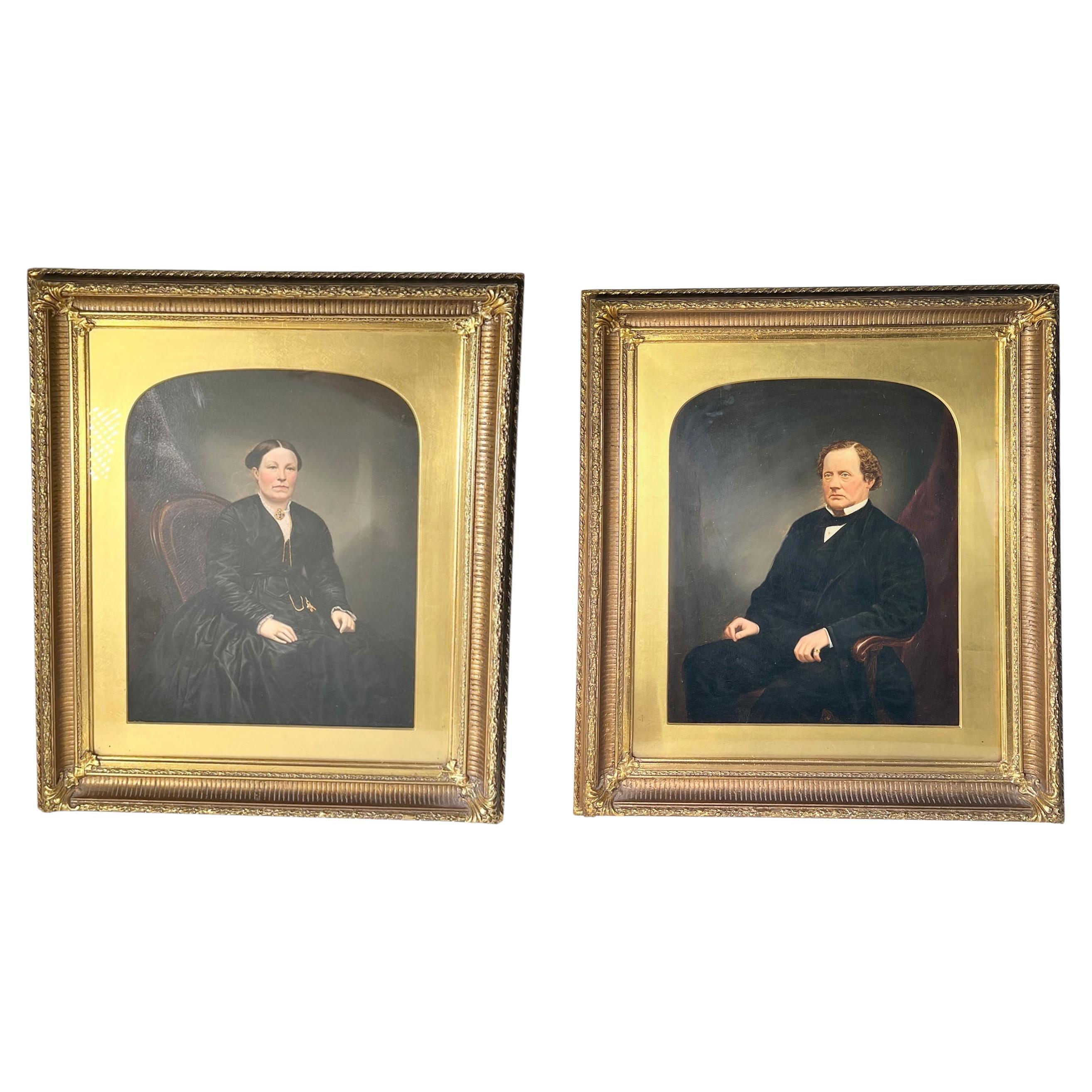 Portraits à l'huile sur carton d'un mari et d'une femme fortunés