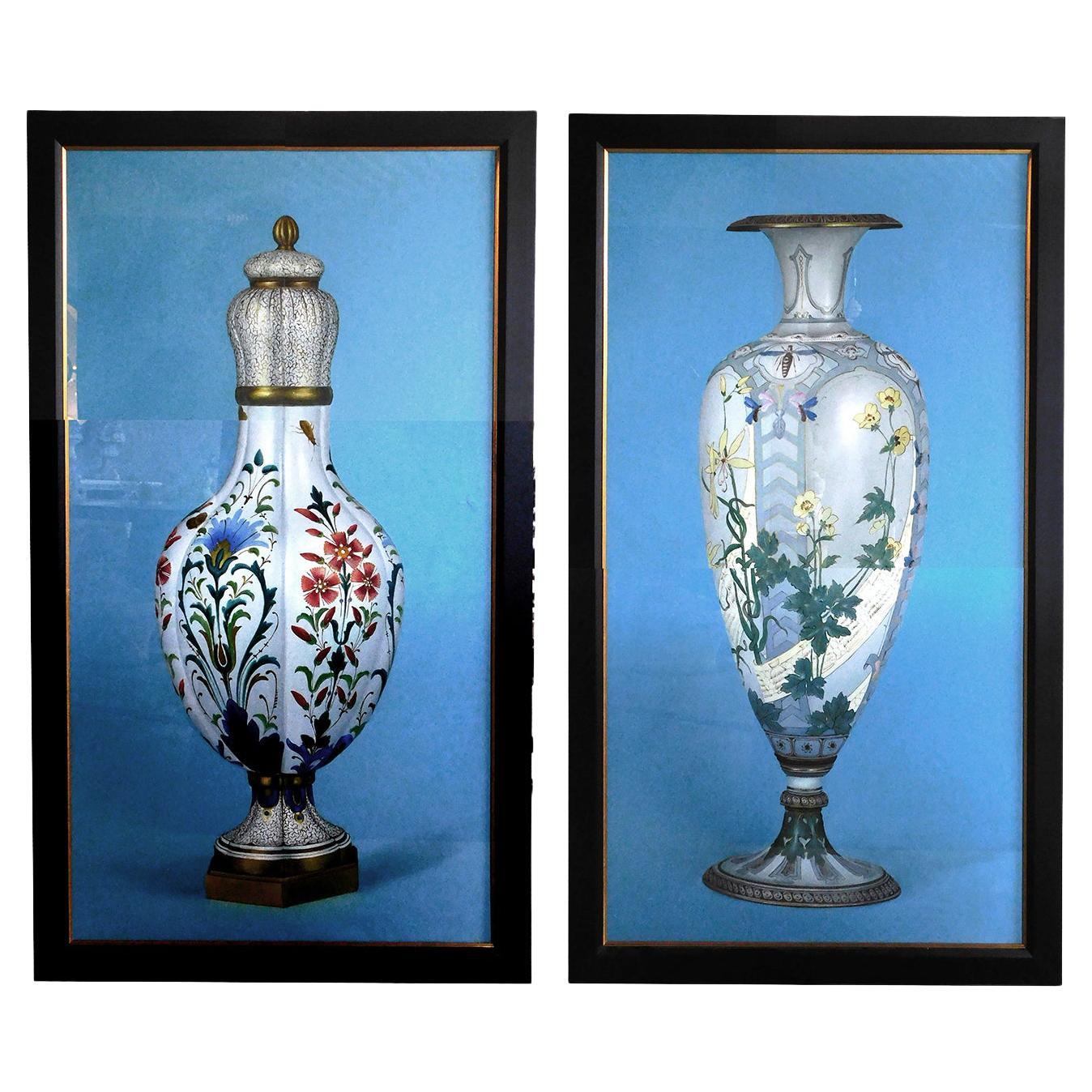 Peinture à l'huile sur toile ; grande paire de peintures représentant des vases chinois