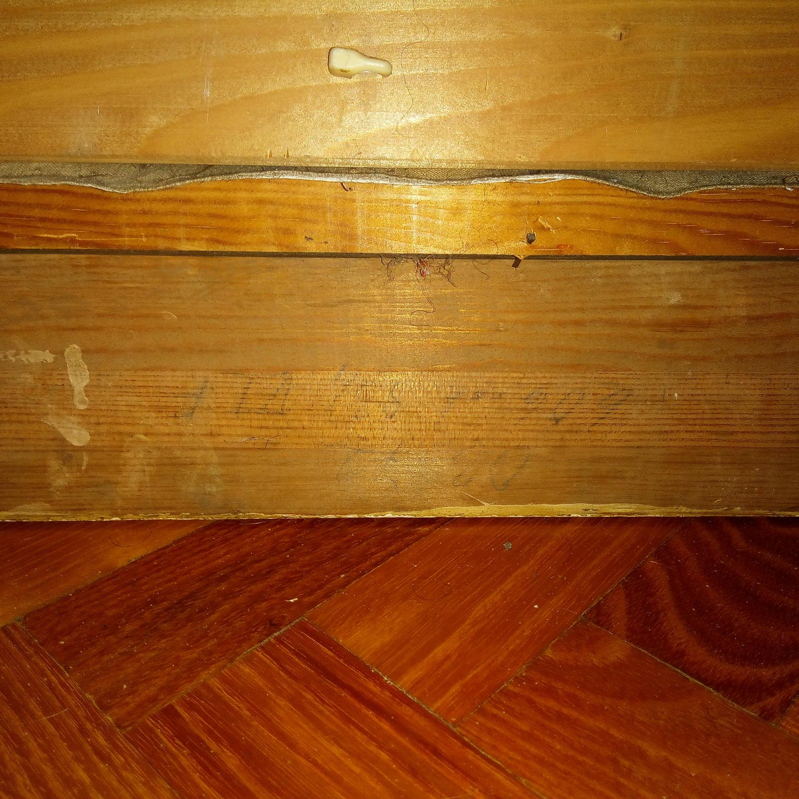 Öl auf leinwand Porträt eines böhmischen Mädchens mit Tamburin von E. Temesvári Thiesz im Angebot 2