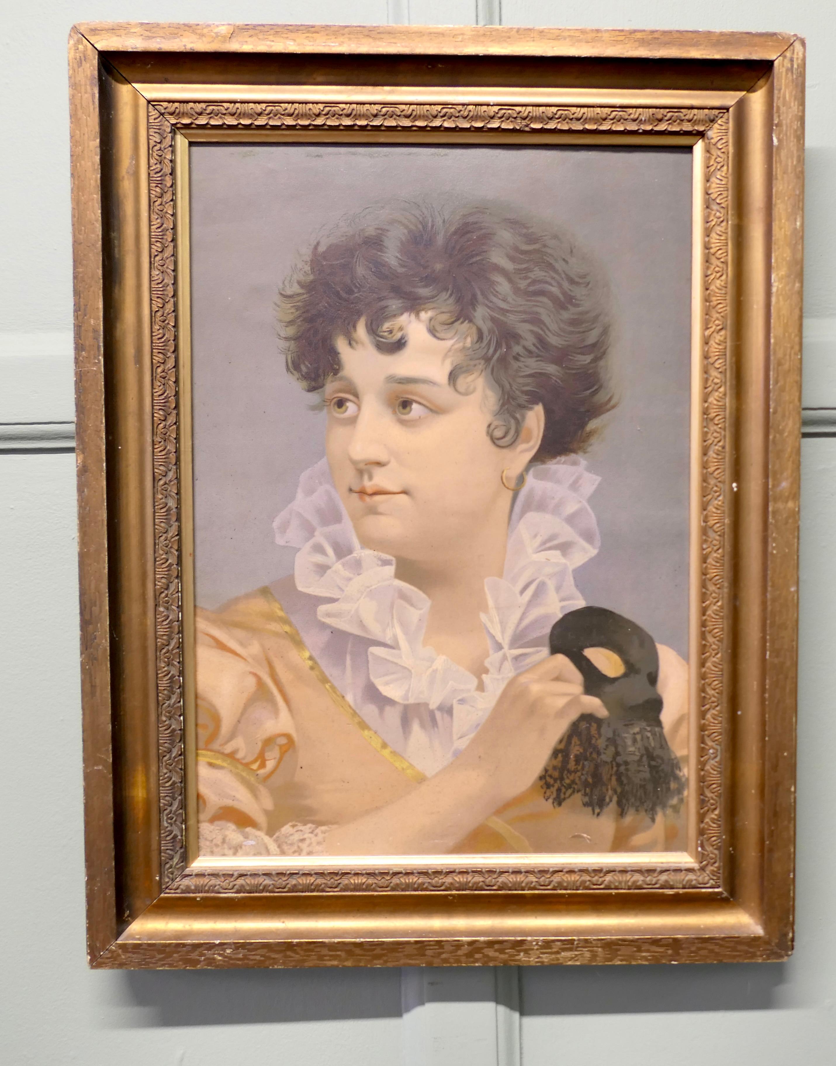 Pittura a olio su tavola Ritratto di una mascherata 
Un delizioso ritratto di una giovane donna giocosa, vestita con raso, seta e balze, che tiene in mano una maschera di pizzo nero. In base al costume, possiamo datare il dipinto intorno alla fine