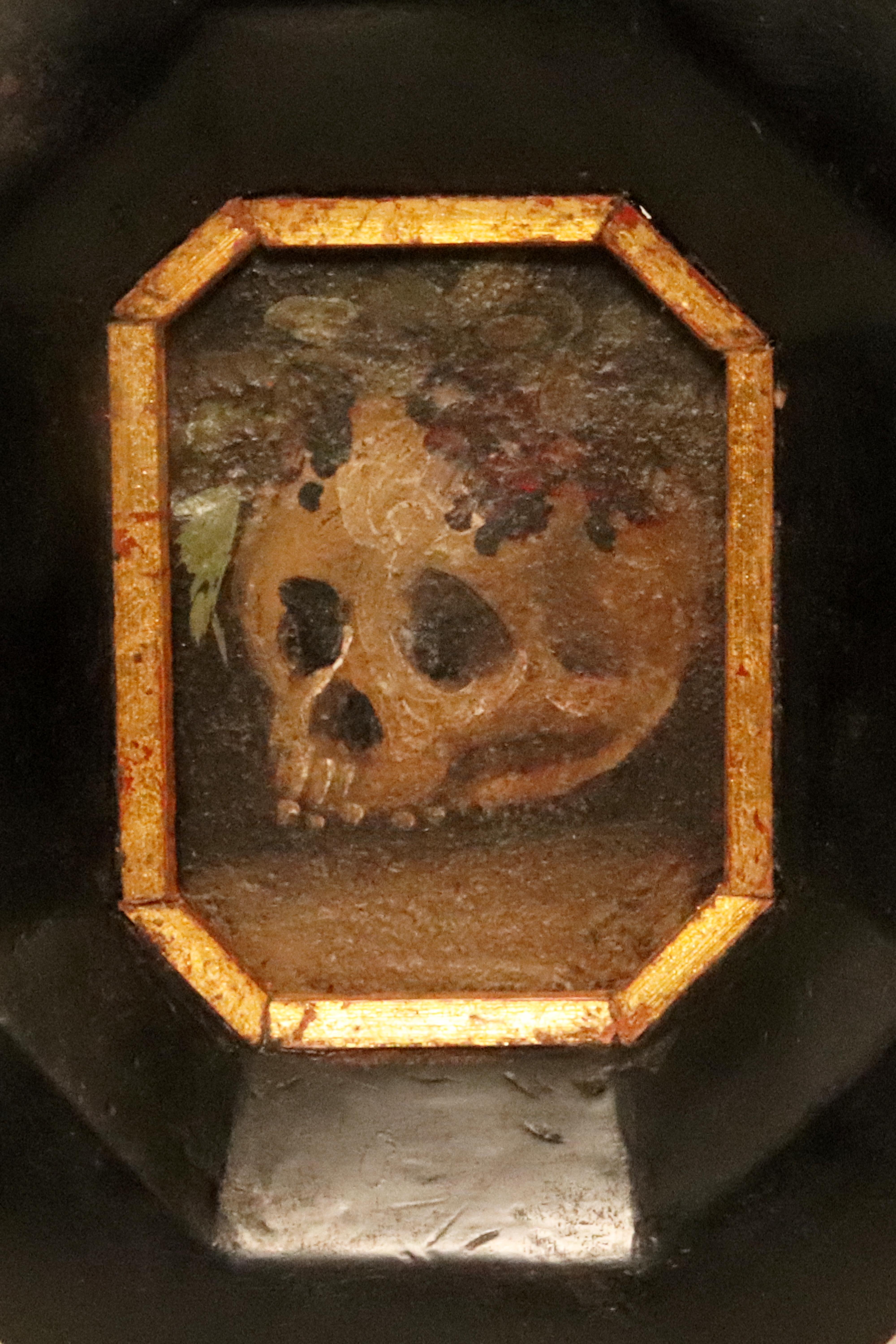 Italian Oil painting on iron plate depicting a Vanitas, Italy late 17th century. For Sale