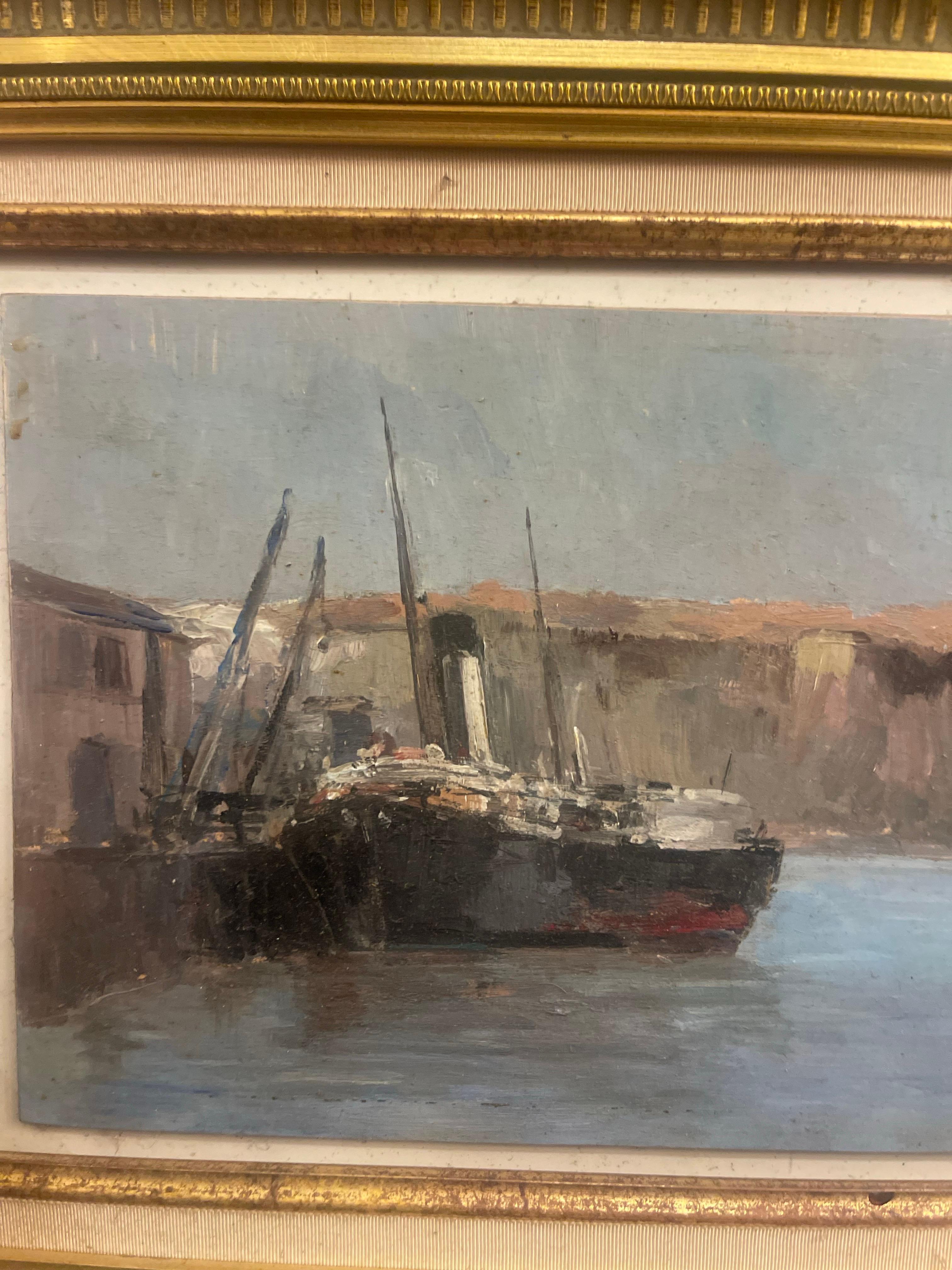 Pintura al óleo sobre tabla Costa del puerto de Normandía Barco 1920 Francia
Un barco chimenea atraca en el puerto con los acantilados de Normandía al fondo. Los colores son claros y pastel. El azul claro y el beige son las notas principales de este