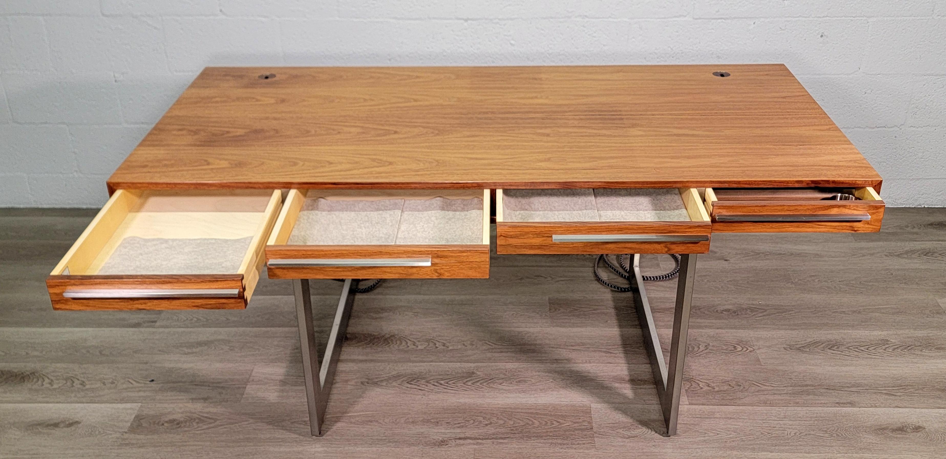 Oiled Walnut and Steel AK 1340 Executive Desk by Nissen & Gehl MDD For Sale 3