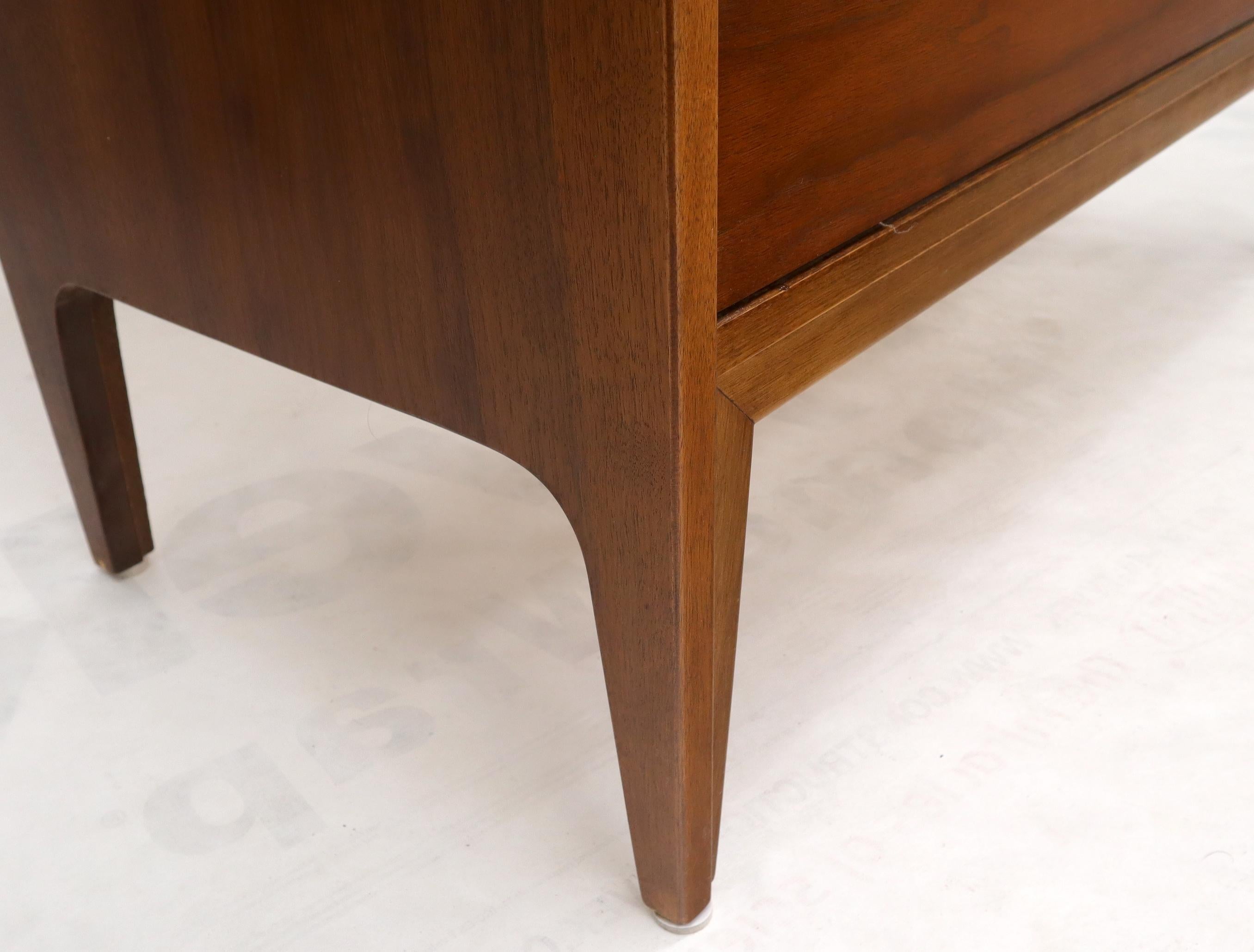 Oiled Walnut Mid-Century Modern Five Drawers Dresser Cabinet 4